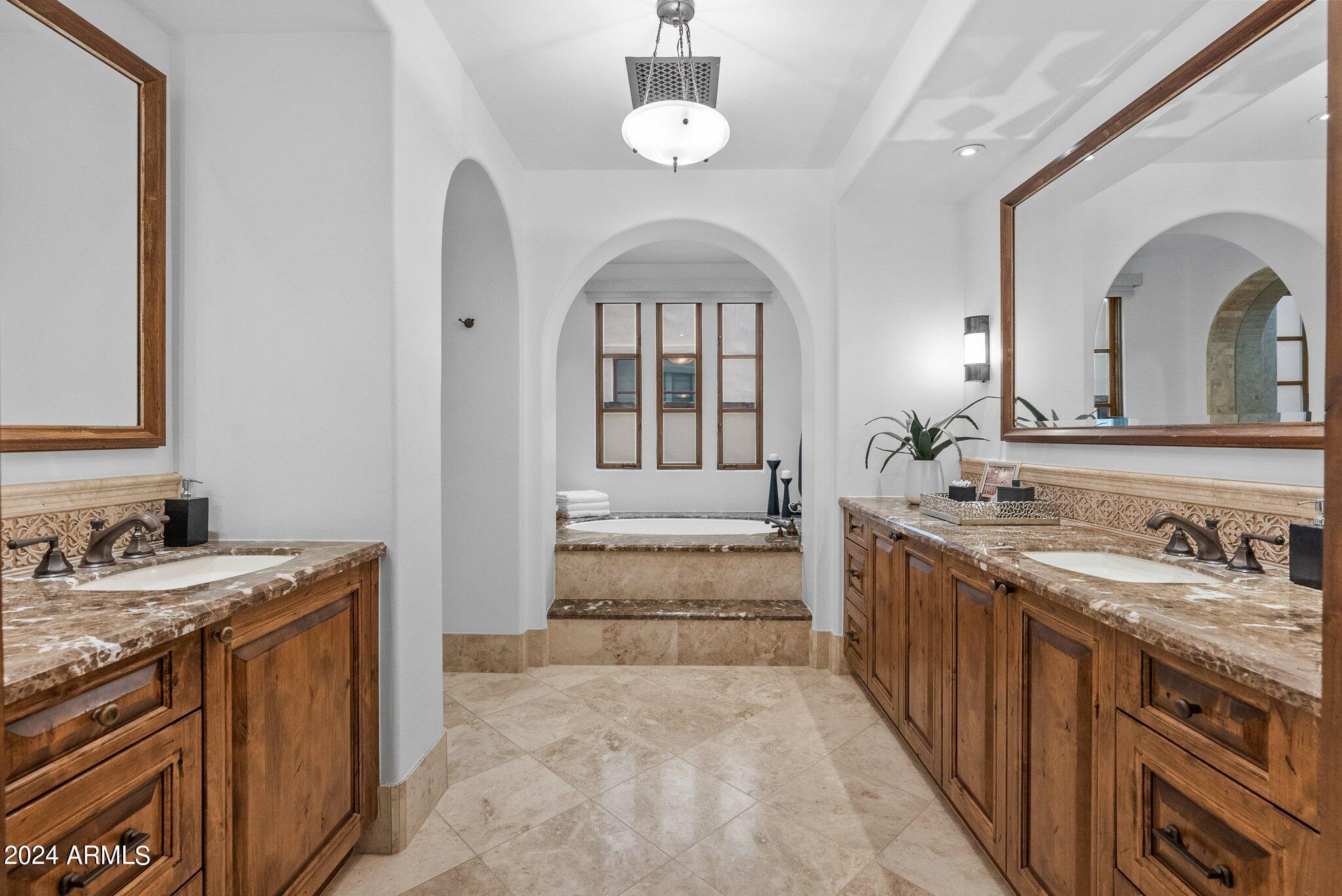 Montelucia Luxury Villas at La Posada - Residential