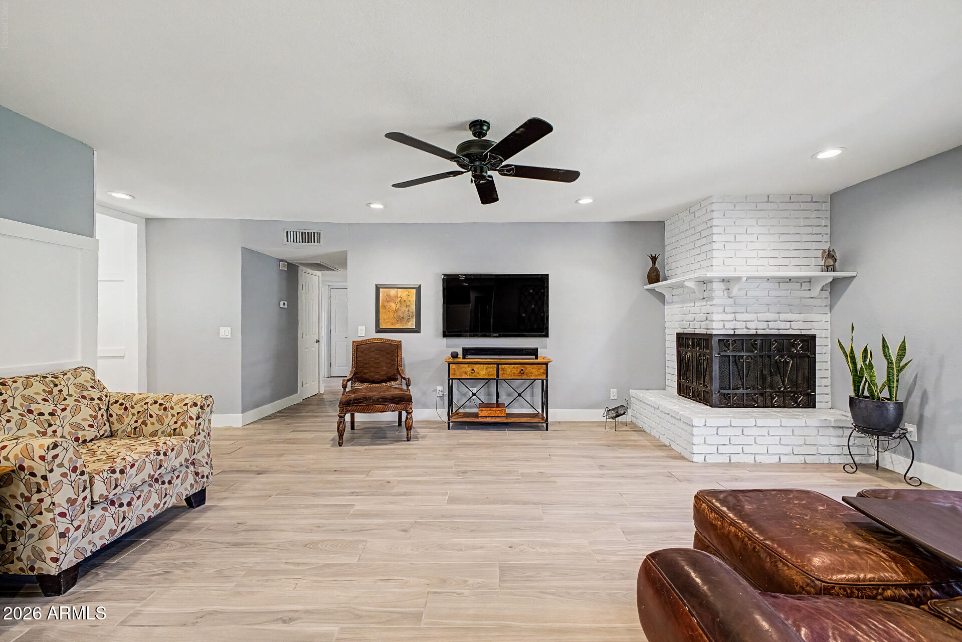 VILLAGE 2 - Residential Lease