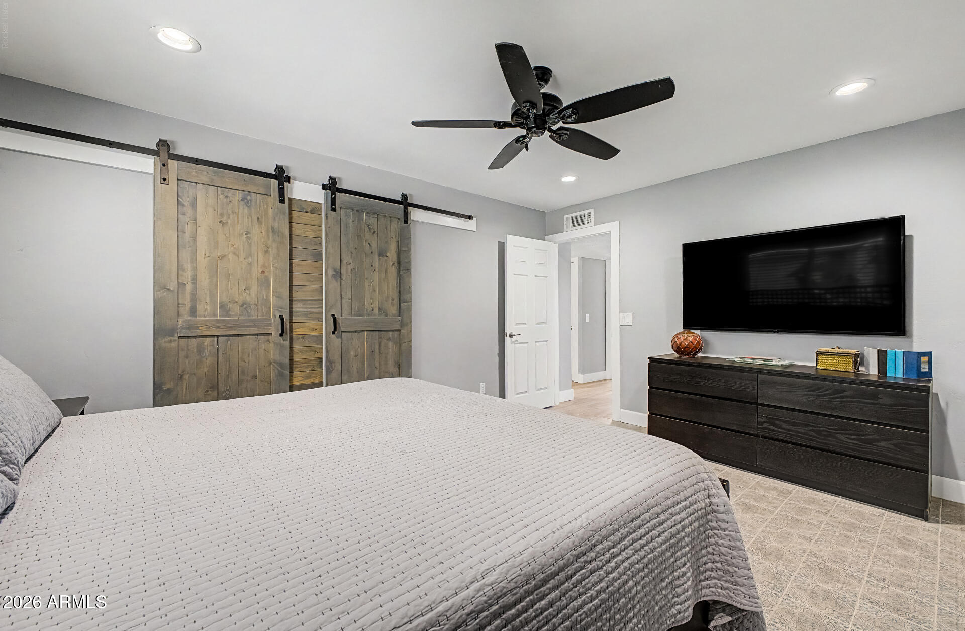 VILLAGE 2 - Residential Lease