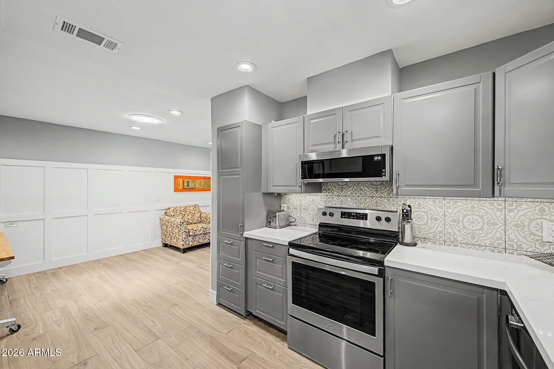 VILLAGE 2 - Residential Lease