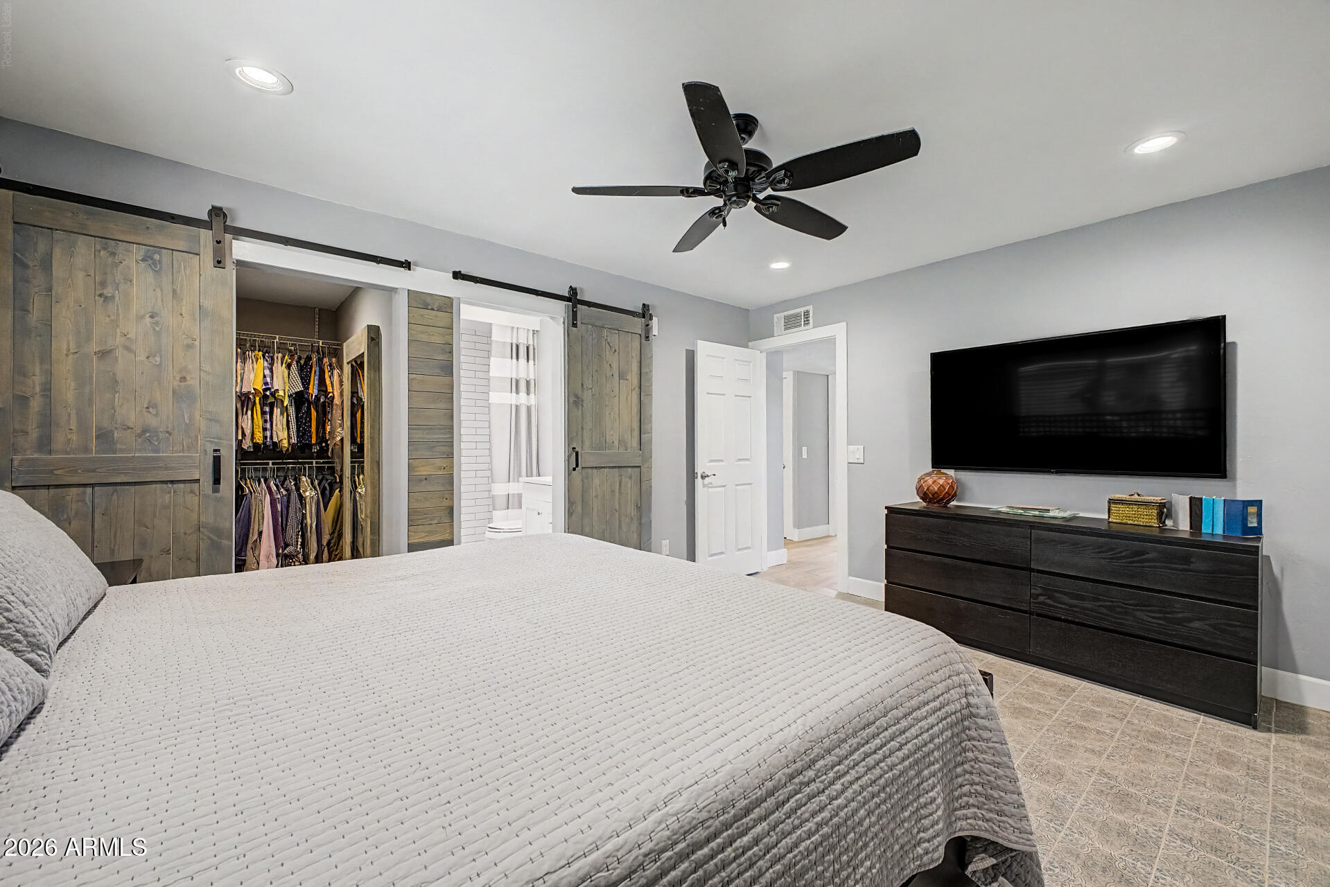 VILLAGE 2 - Residential Lease