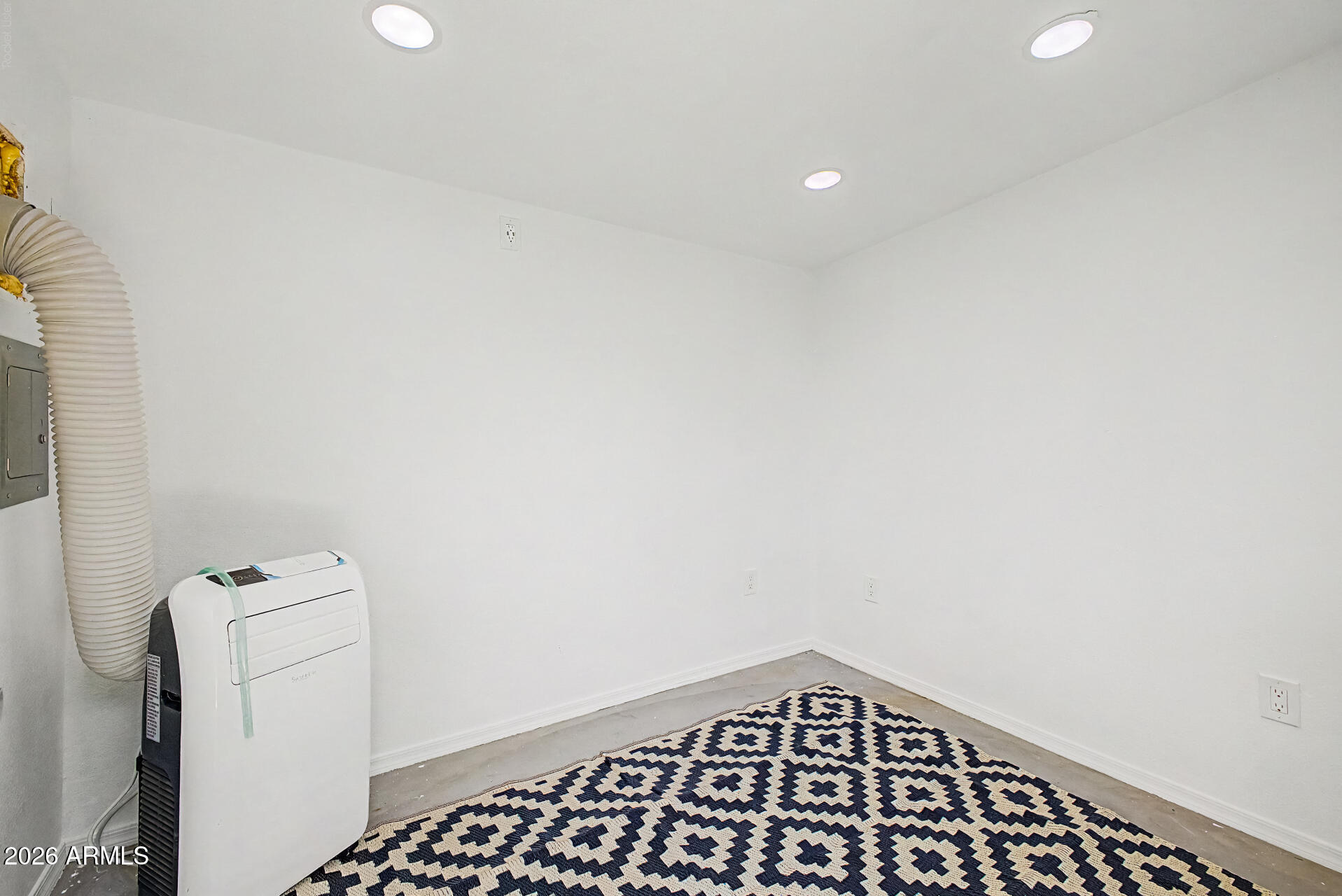 VILLAGE 2 - Residential Lease