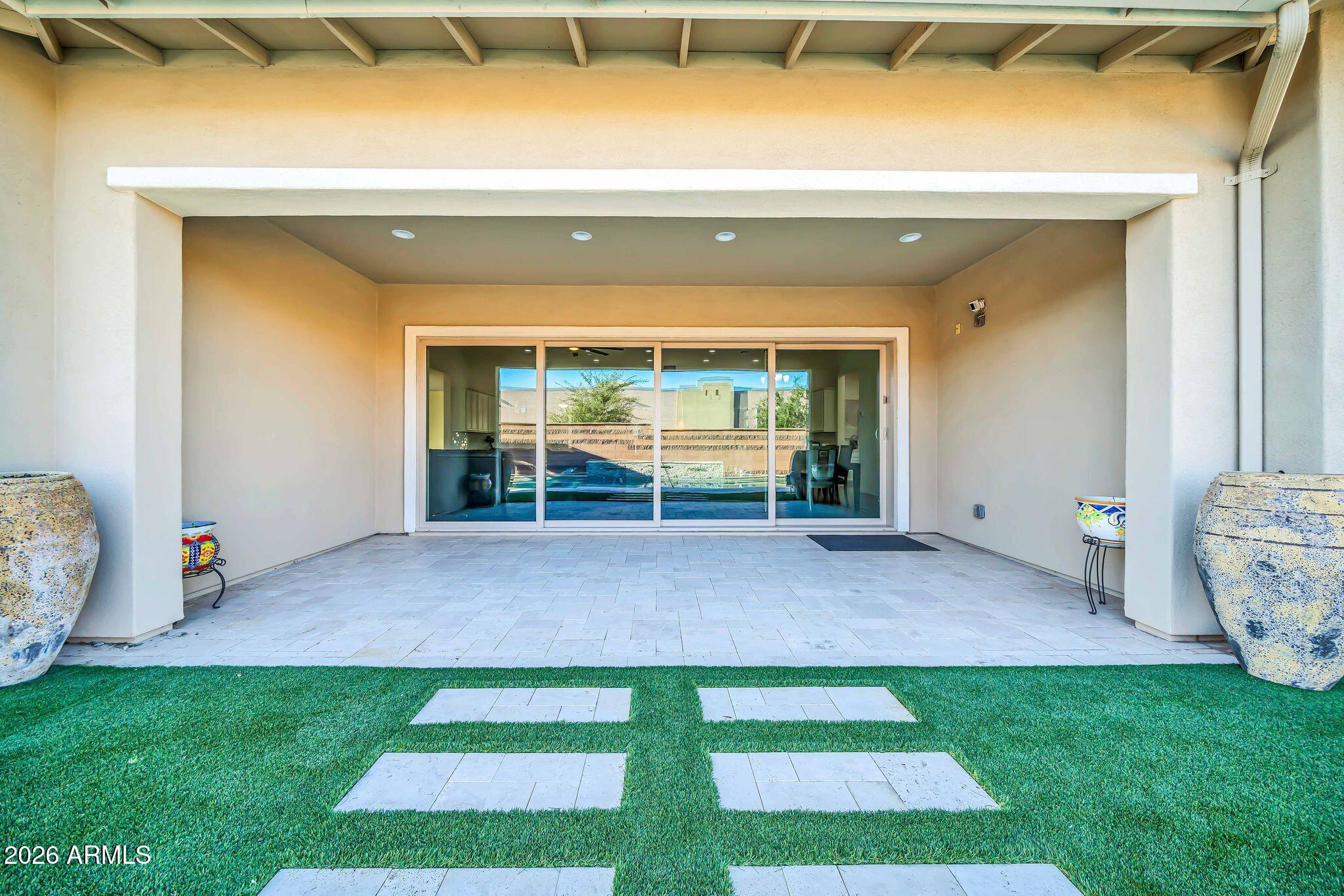 LA LOMA RESIDENTIAL AKA SUNSET TERRACE - Residential