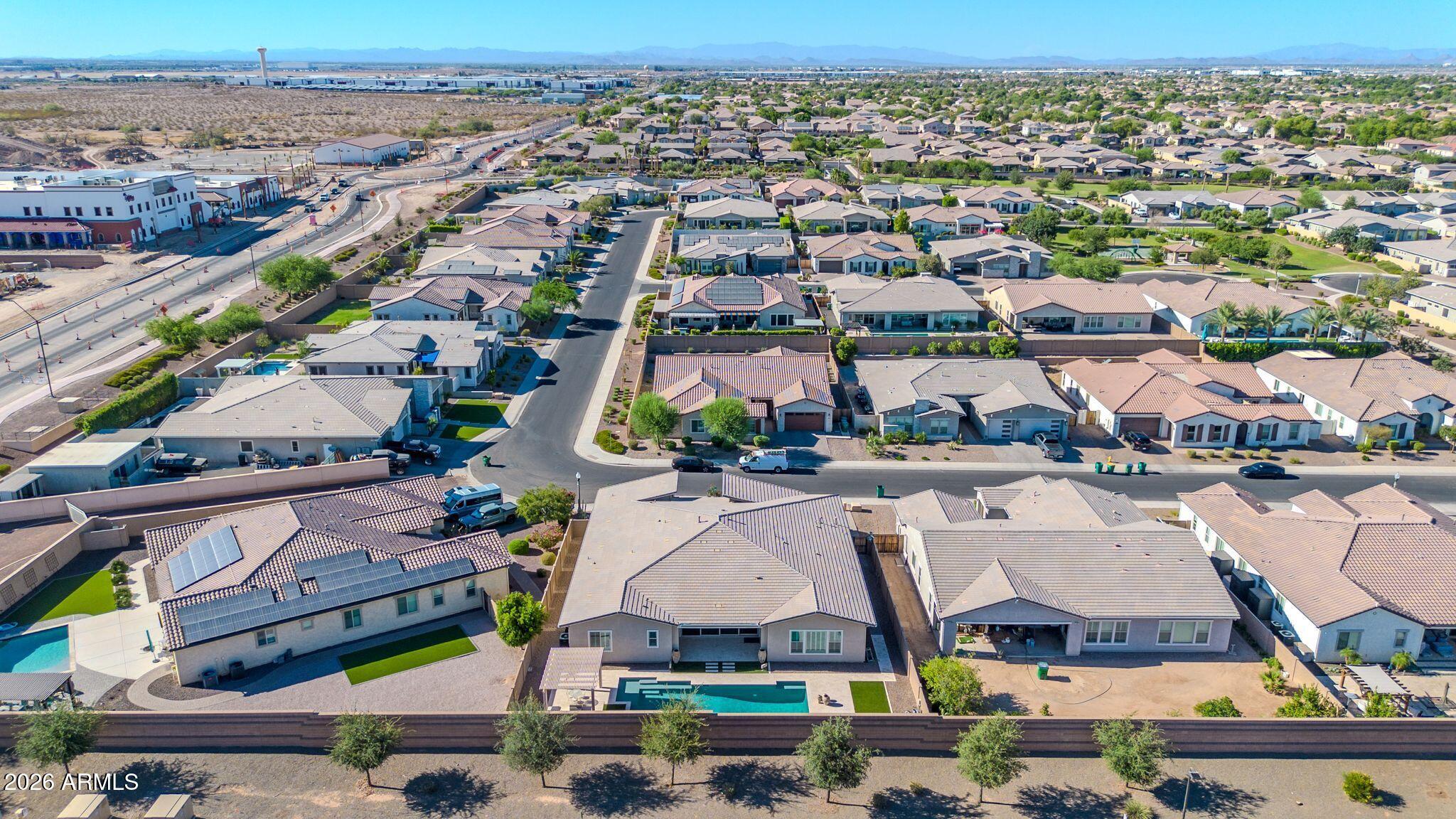 LA LOMA RESIDENTIAL AKA SUNSET TERRACE - Residential