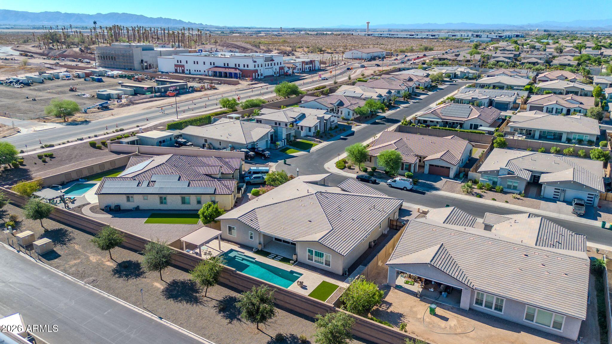 LA LOMA RESIDENTIAL AKA SUNSET TERRACE - Residential