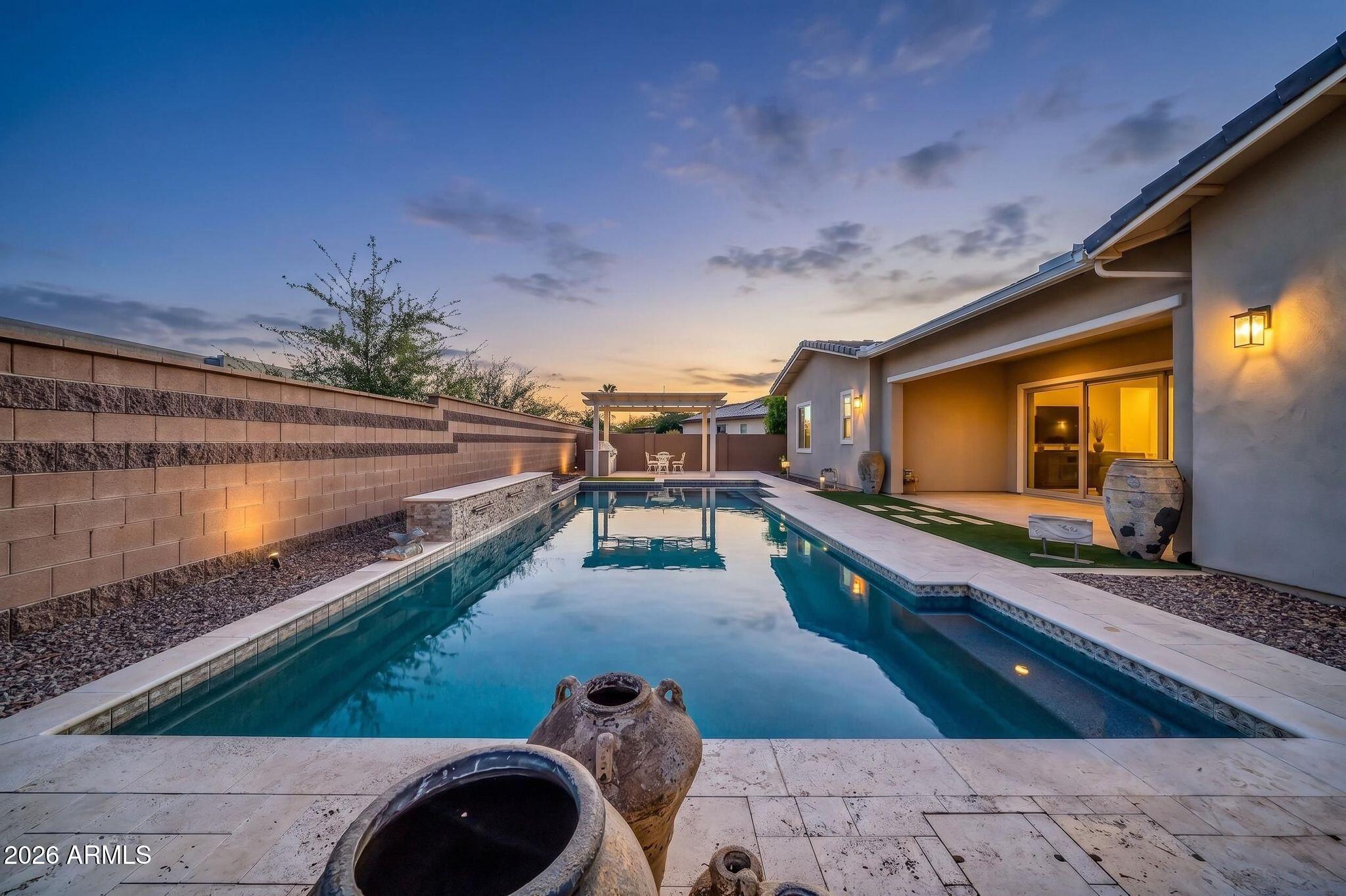LA LOMA RESIDENTIAL AKA SUNSET TERRACE - Residential