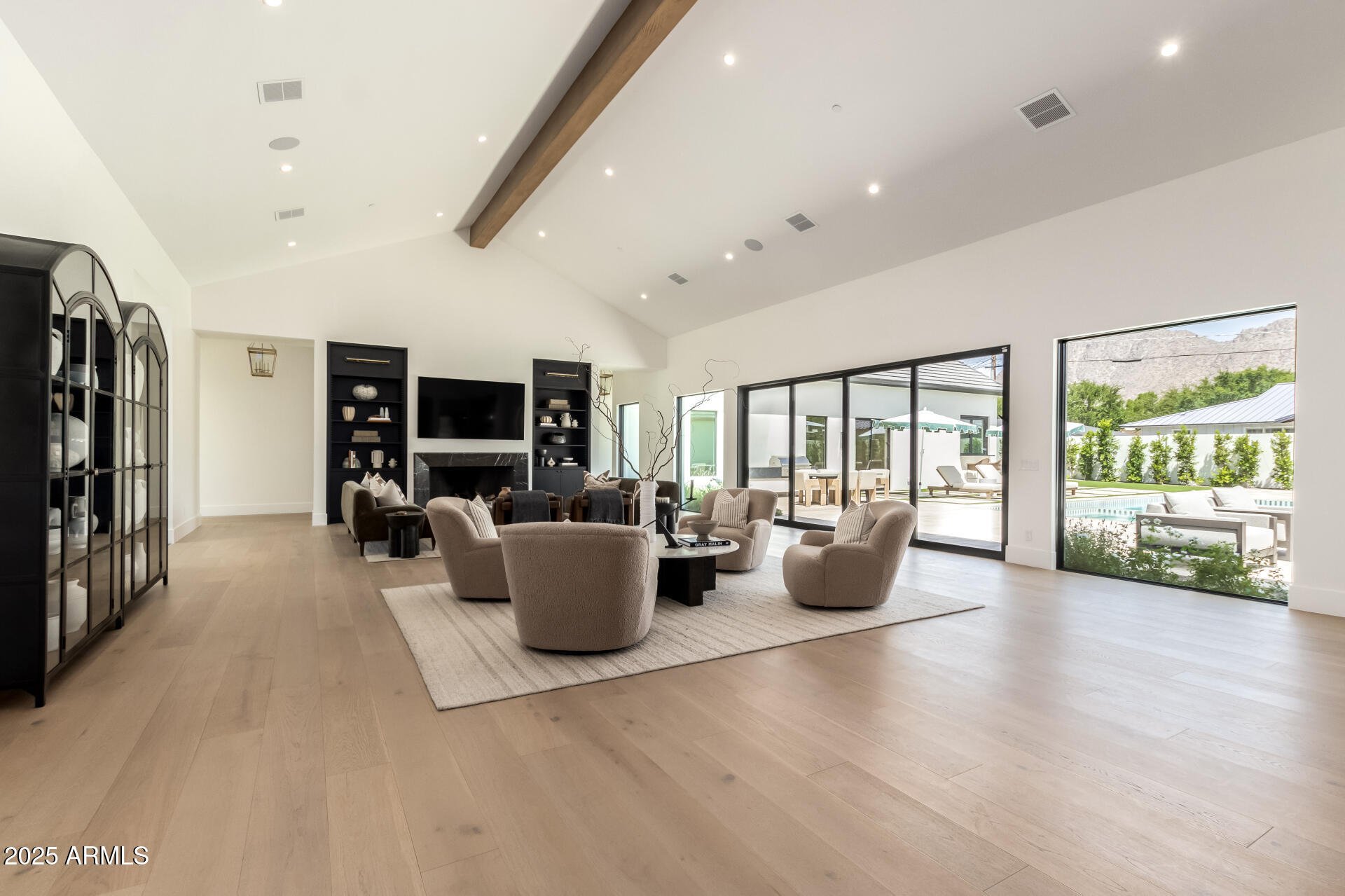 EL CAMELLO 2 - Residential