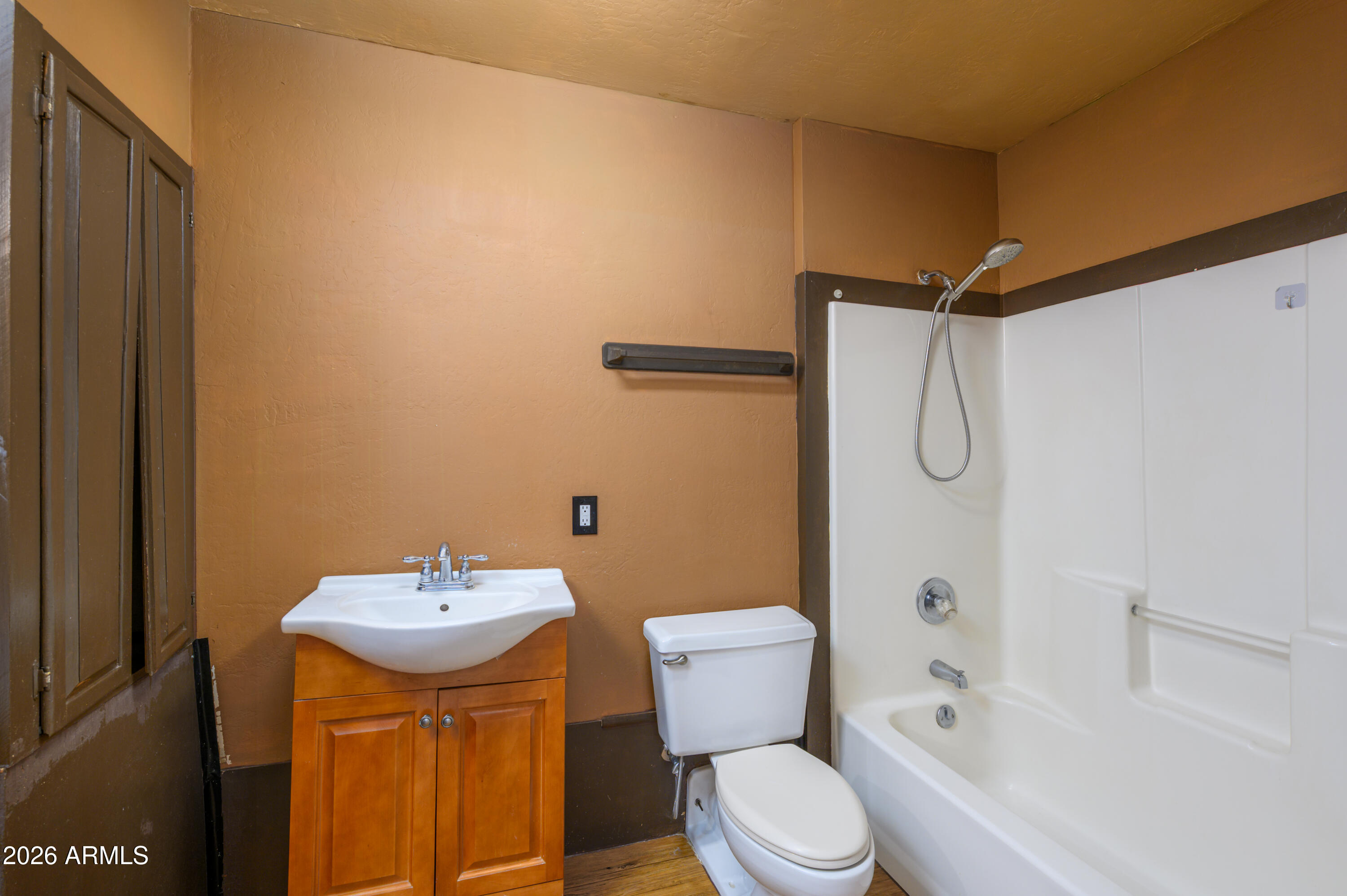 Under 5 acres - Residential