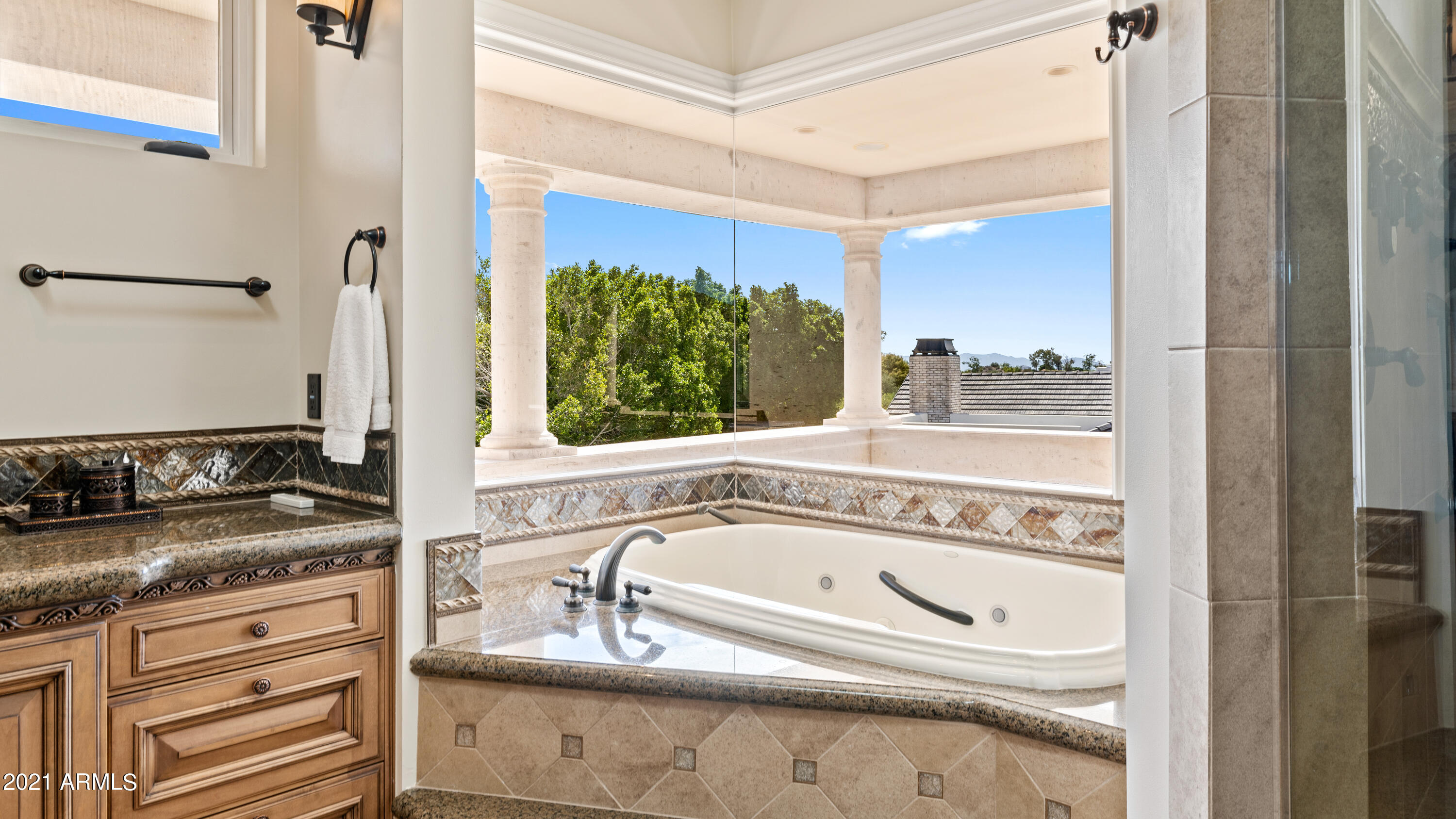 BILTMORE MOUNTAIN ESTATES LOT 1-39 TR A-H J K - Residential