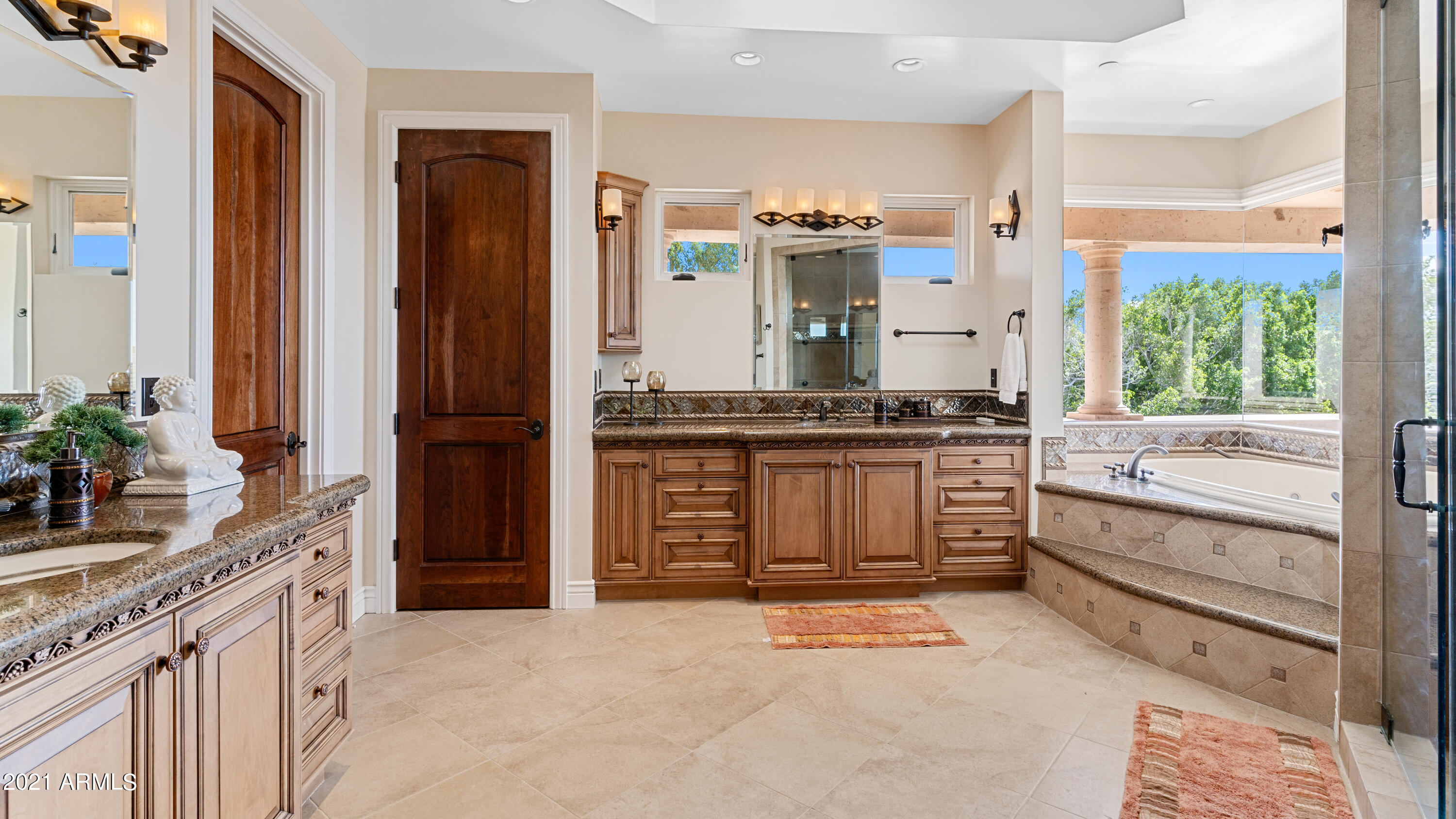 BILTMORE MOUNTAIN ESTATES LOT 1-39 TR A-H J K - Residential