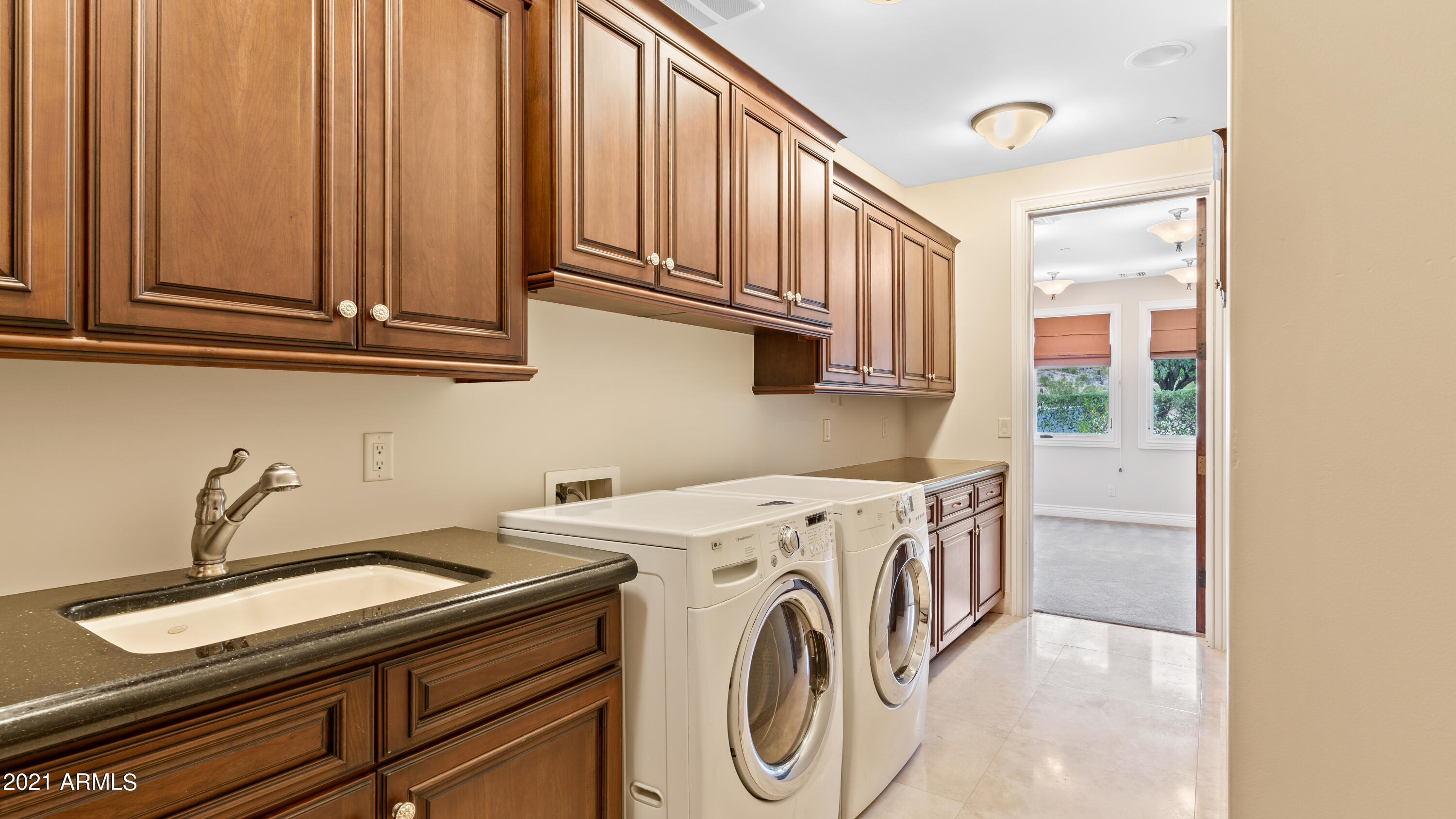 BILTMORE MOUNTAIN ESTATES LOT 1-39 TR A-H J K - Residential