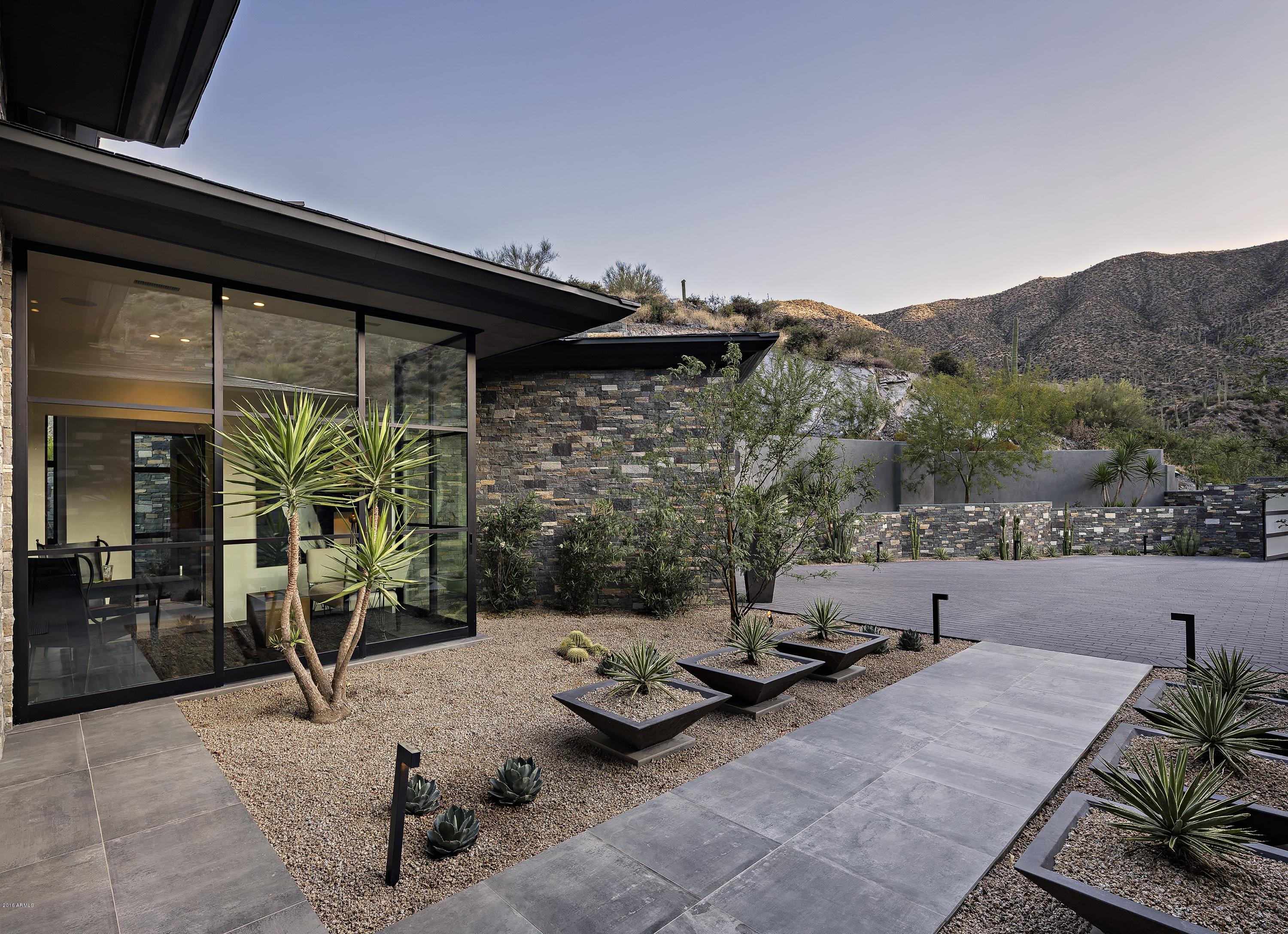 DESERT MOUNTAIN - Residential