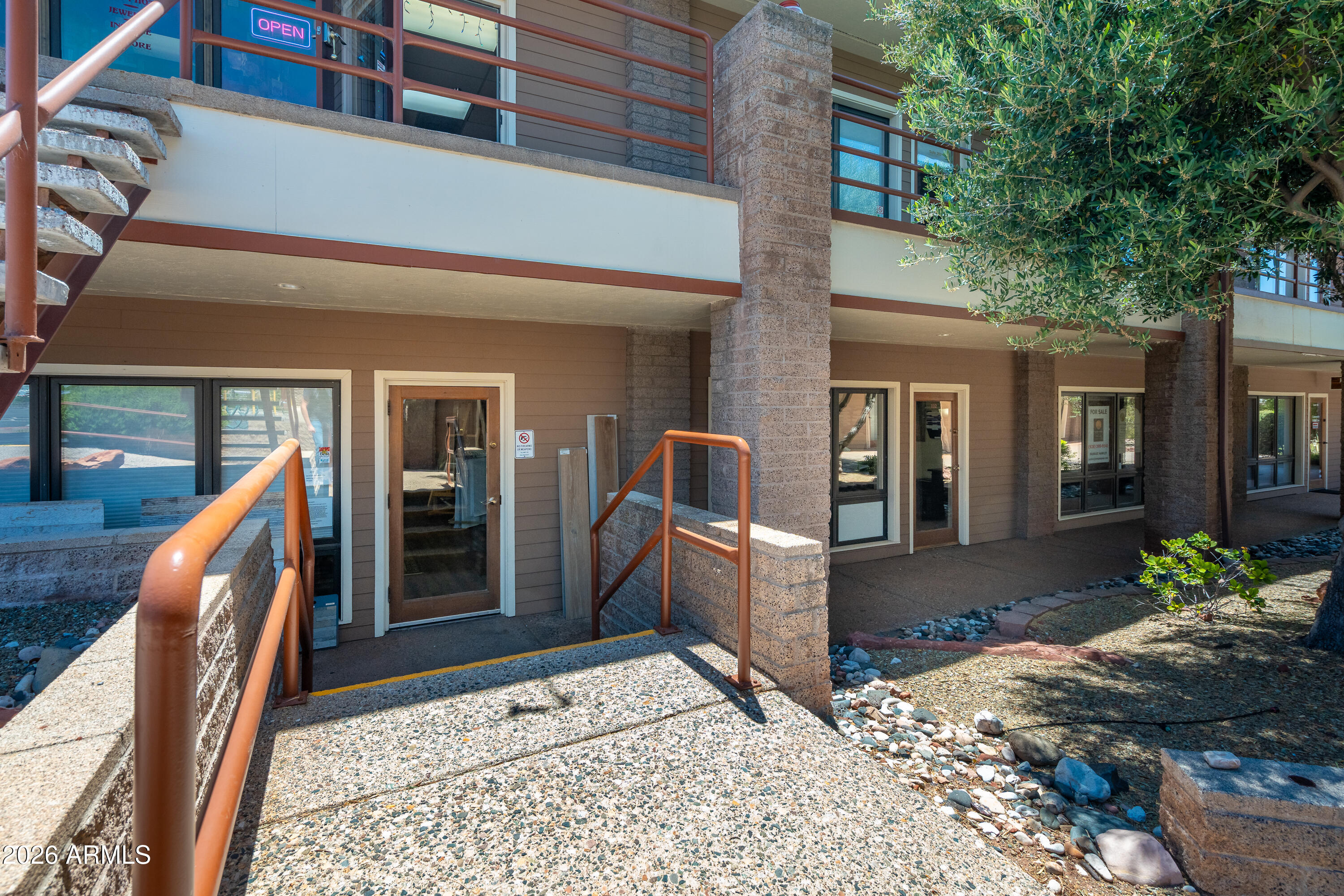 PLAZA WEST - Commercial Sale