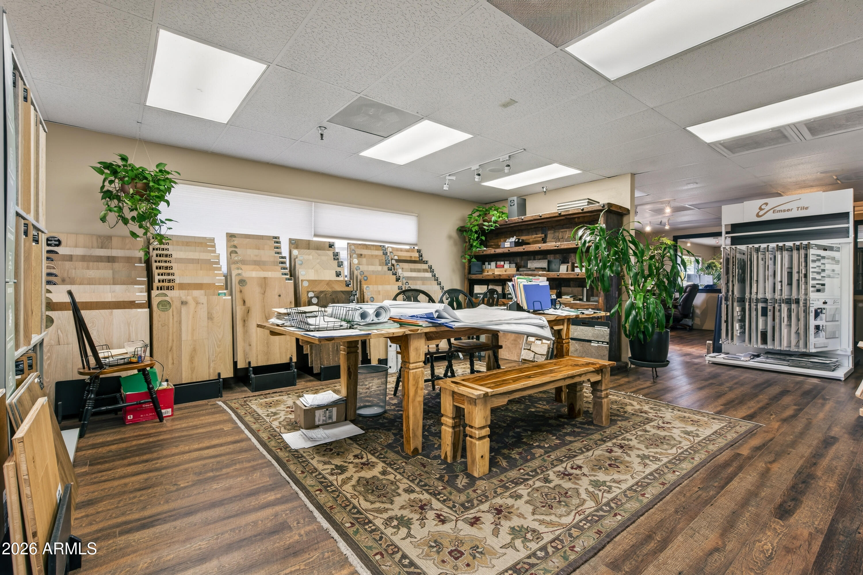 PLAZA WEST - Commercial Sale