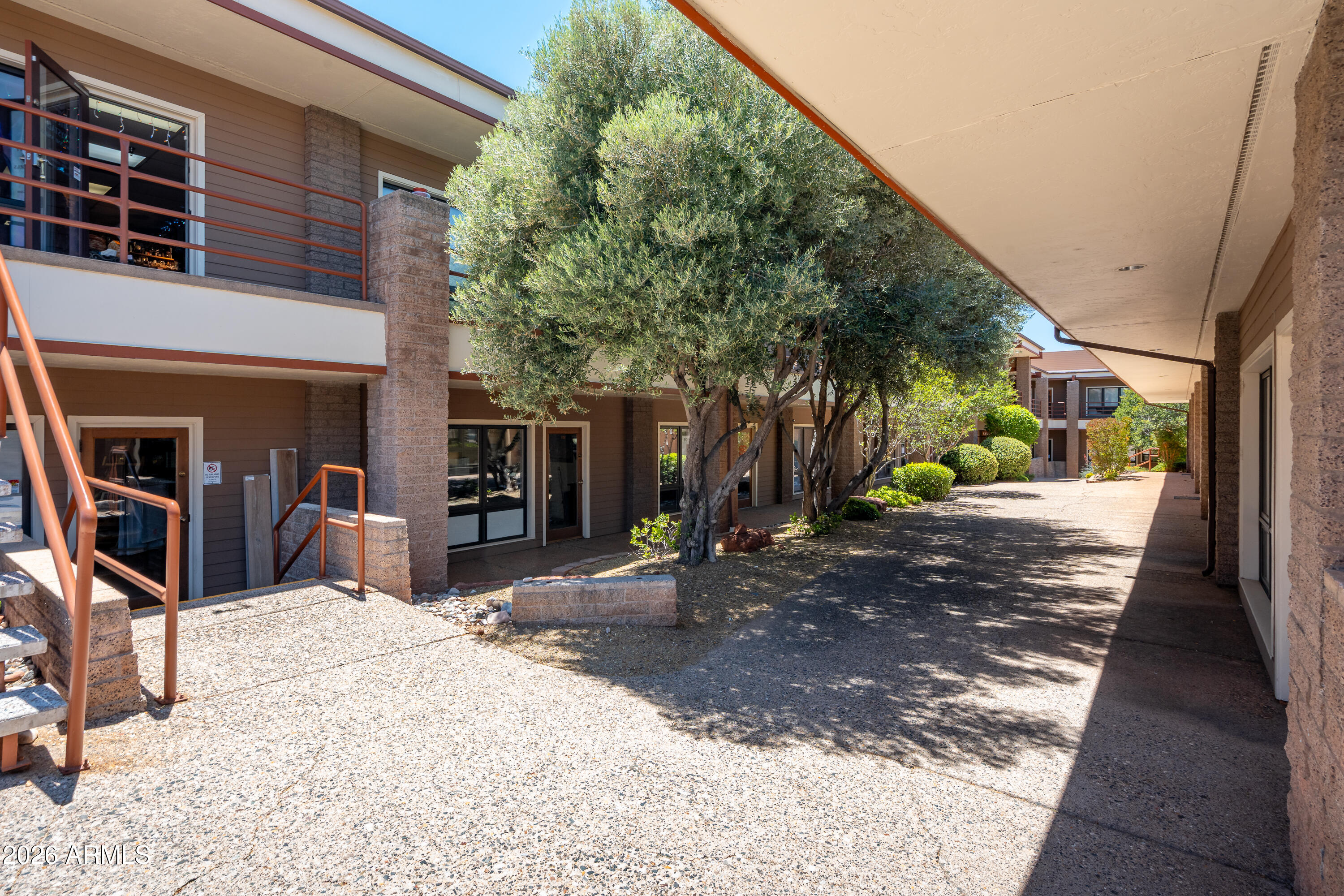 PLAZA WEST - Commercial Sale