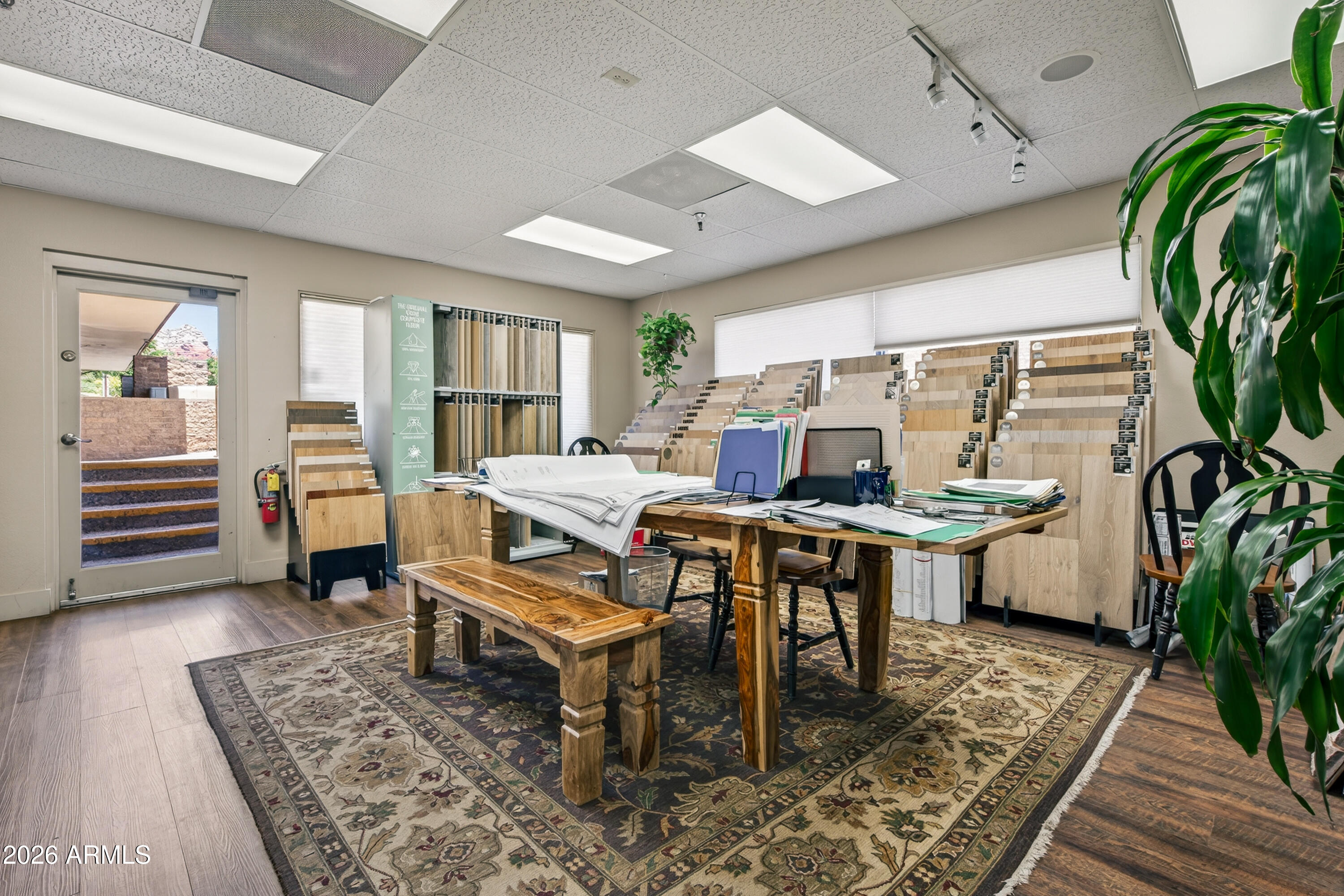 PLAZA WEST - Commercial Sale