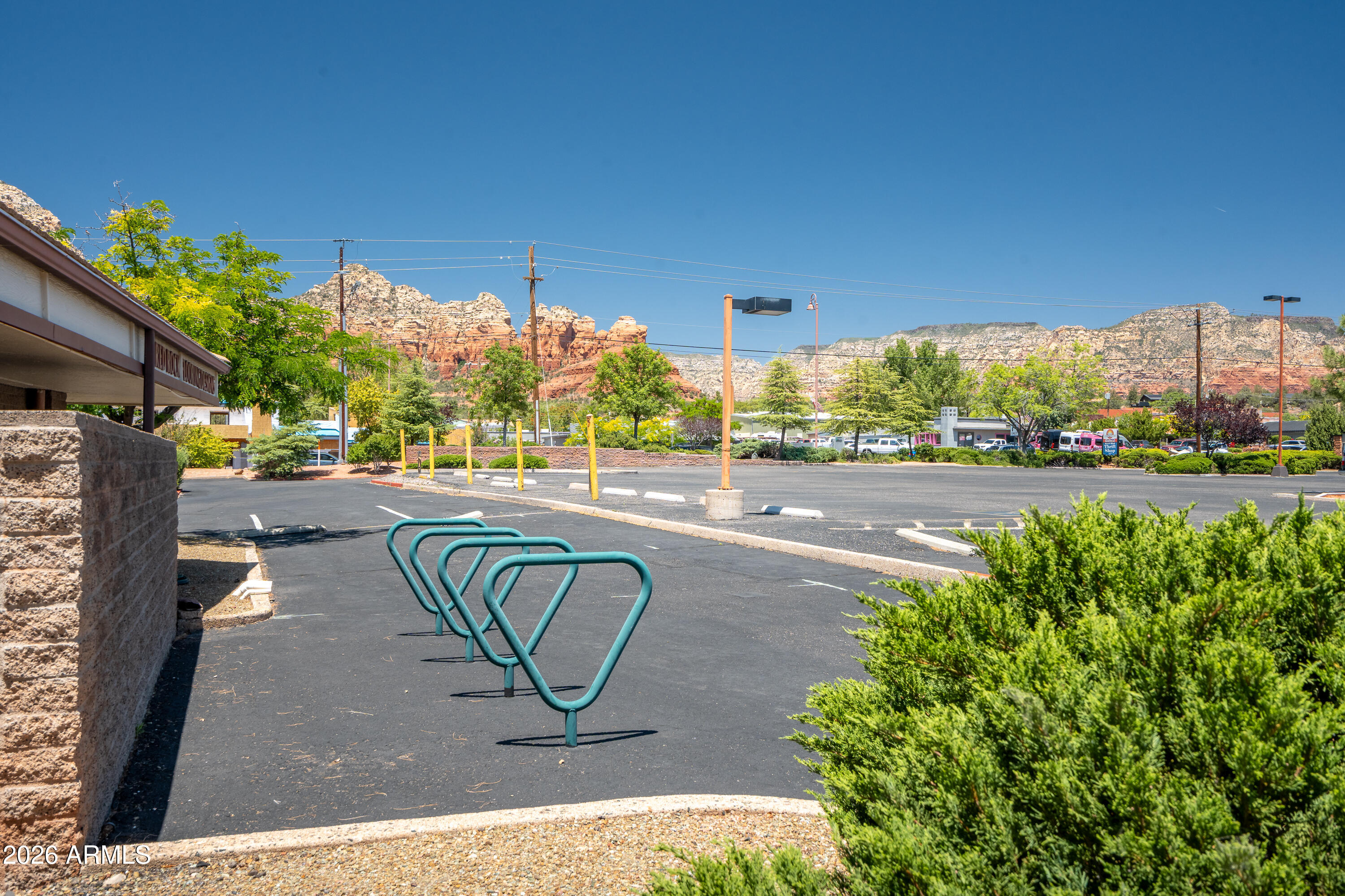 PLAZA WEST - Commercial Sale
