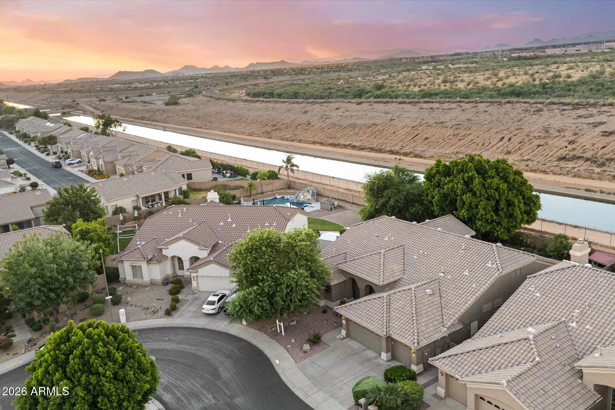 TRIPLE CROWN - Residential