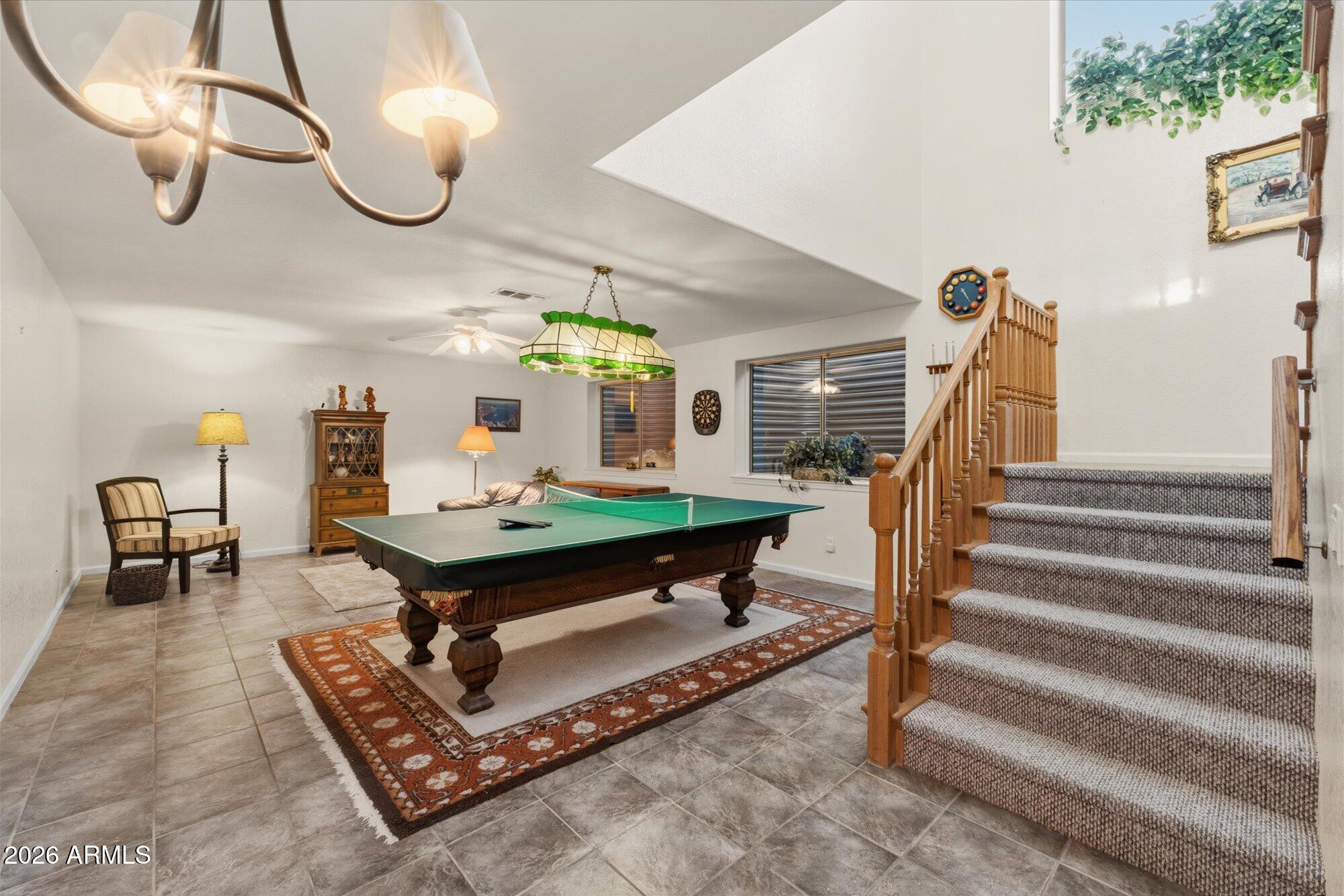 TRIPLE CROWN - Residential