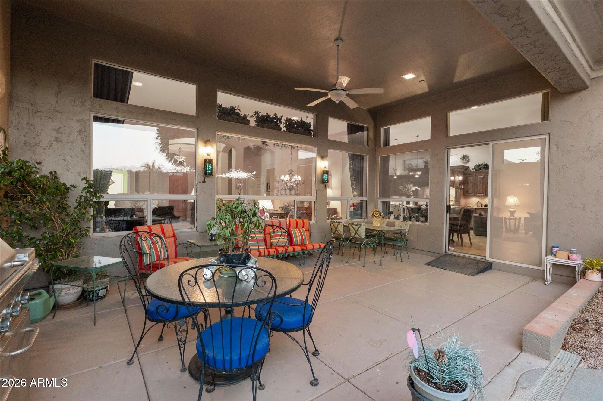 TRIPLE CROWN - Residential