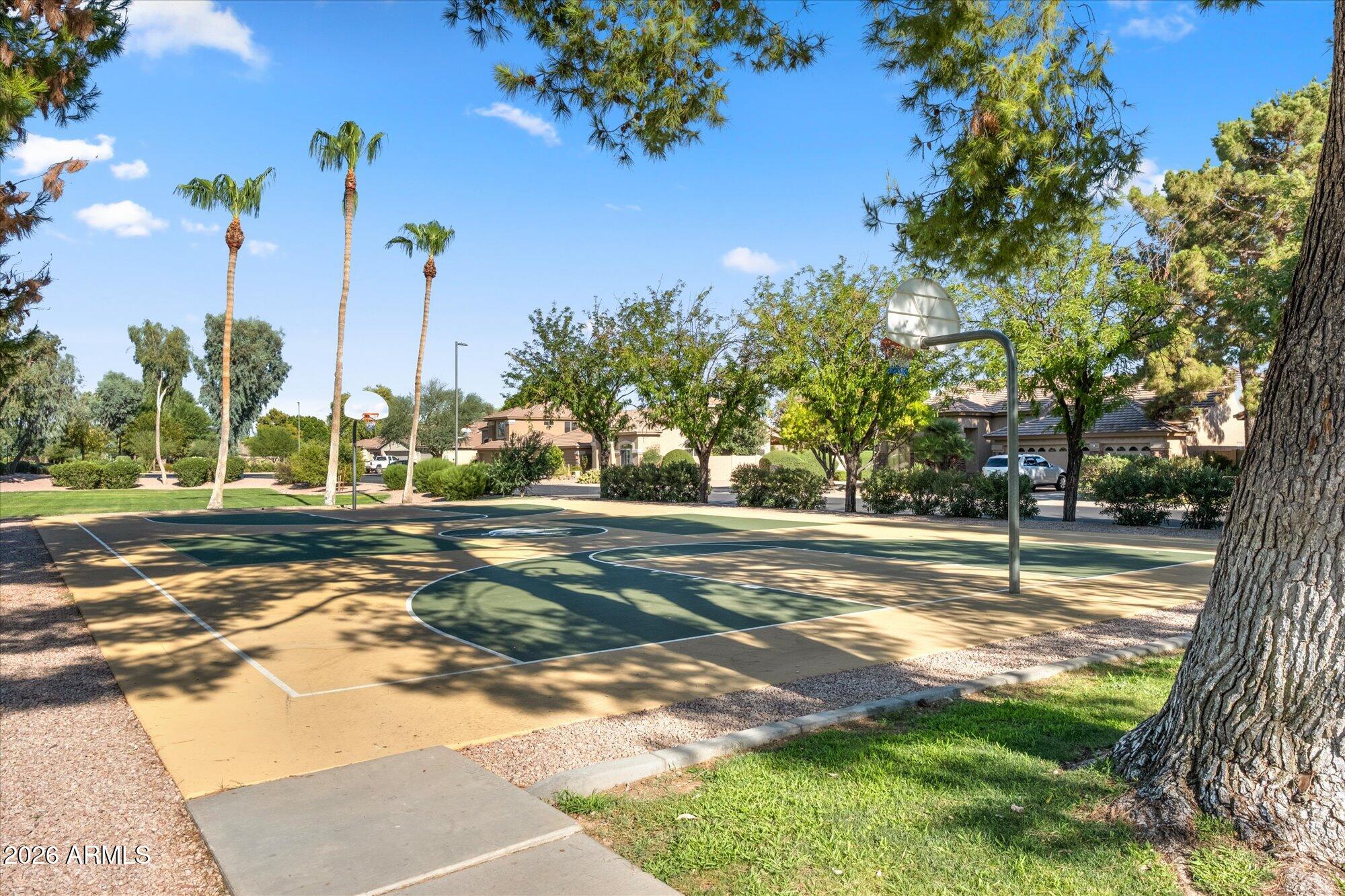 TRIPLE CROWN - Residential