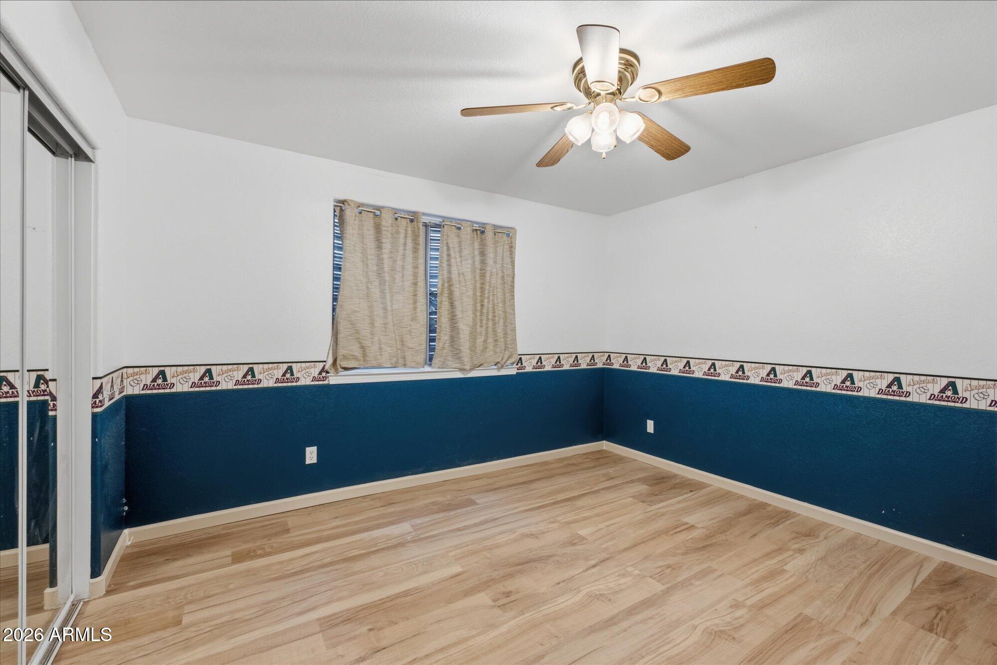TRIPLE CROWN - Residential