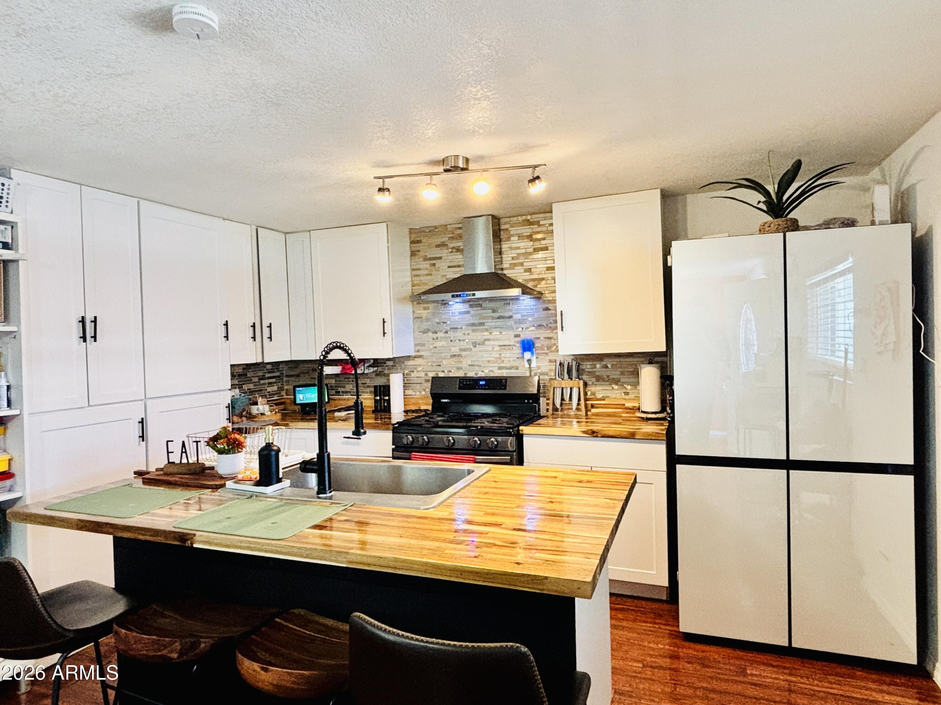 ORANGE GROVES ESTATES - Residential