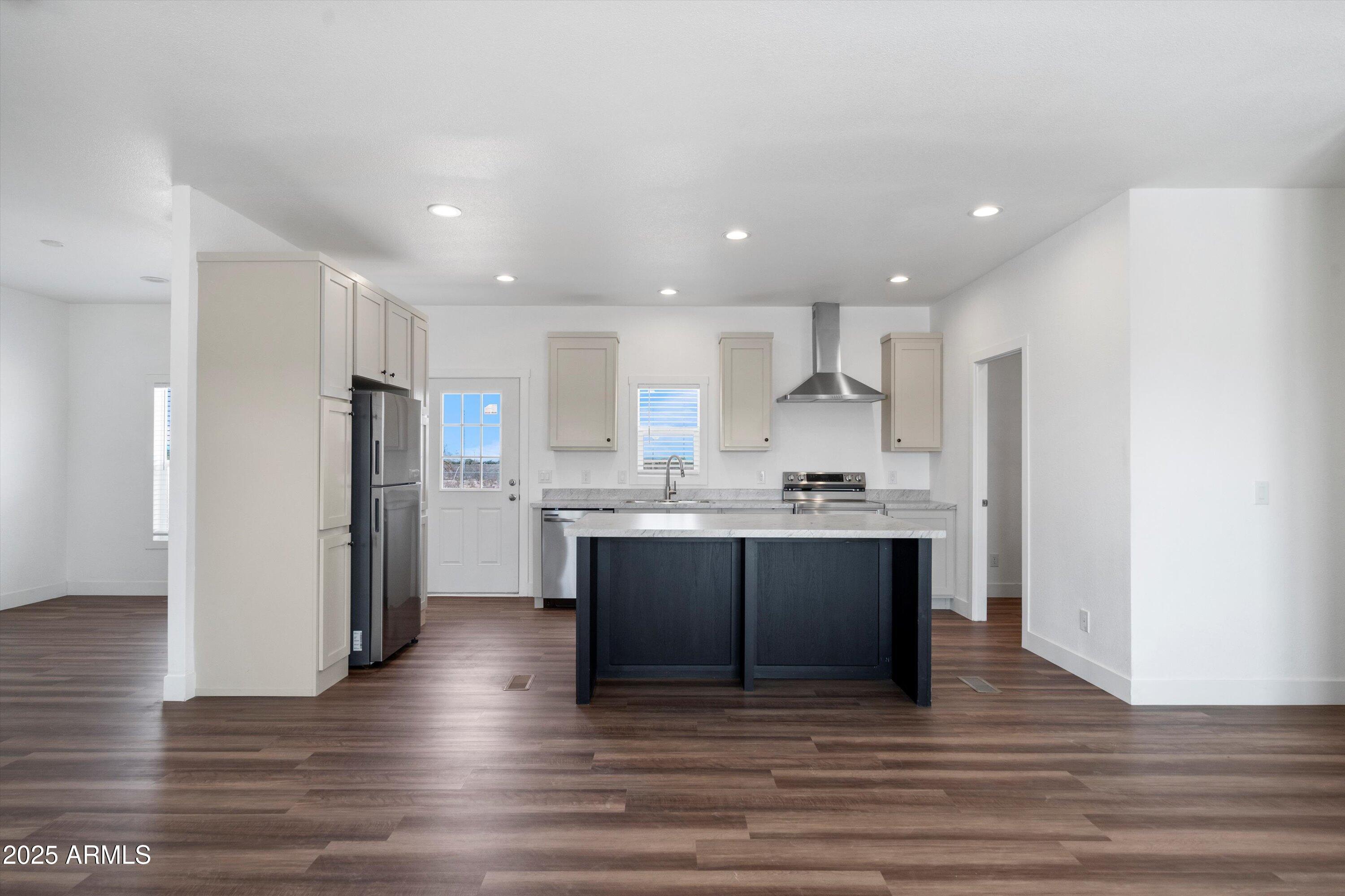COYOTE RIDGE - Residential