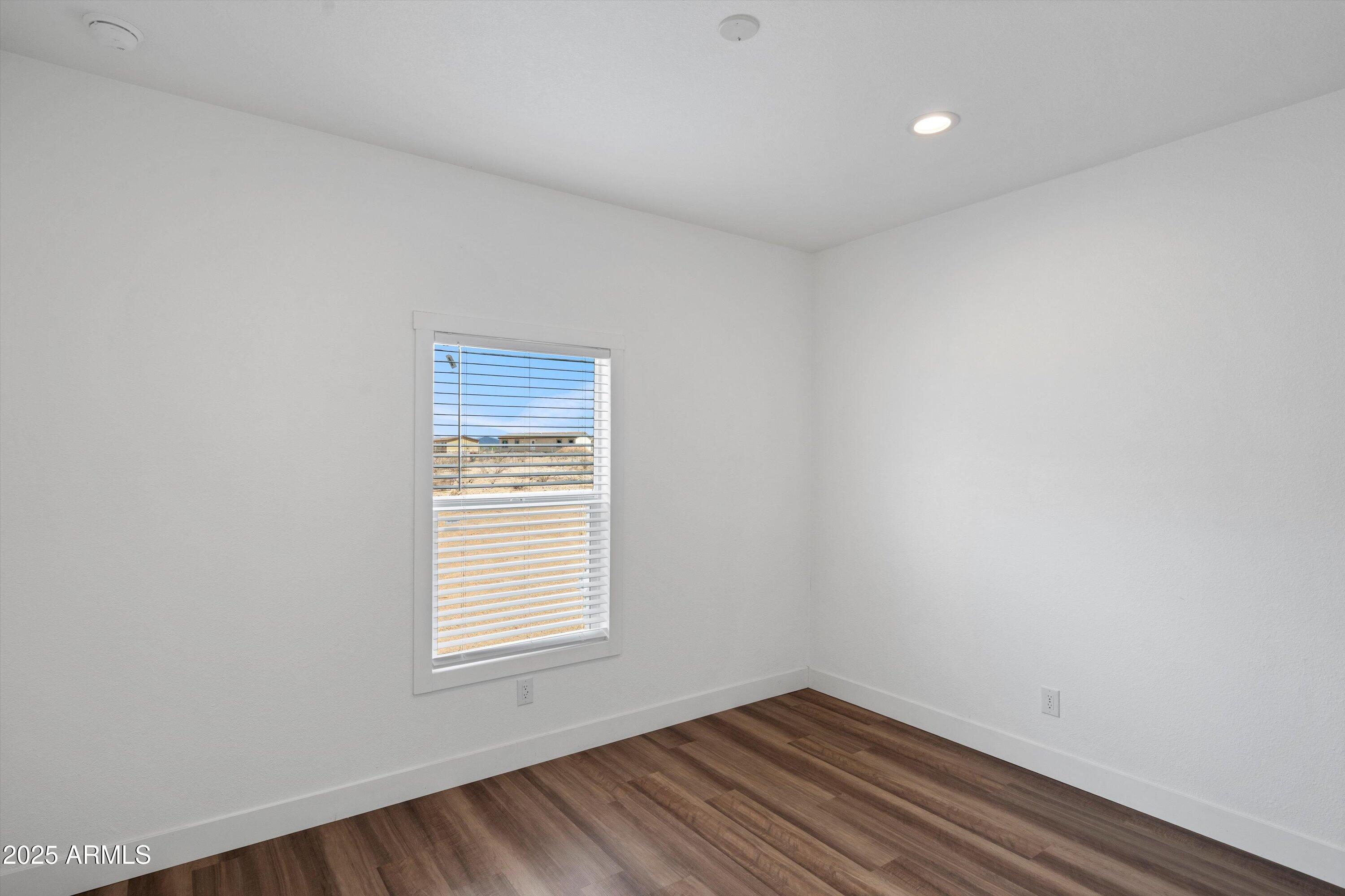 COYOTE RIDGE - Residential