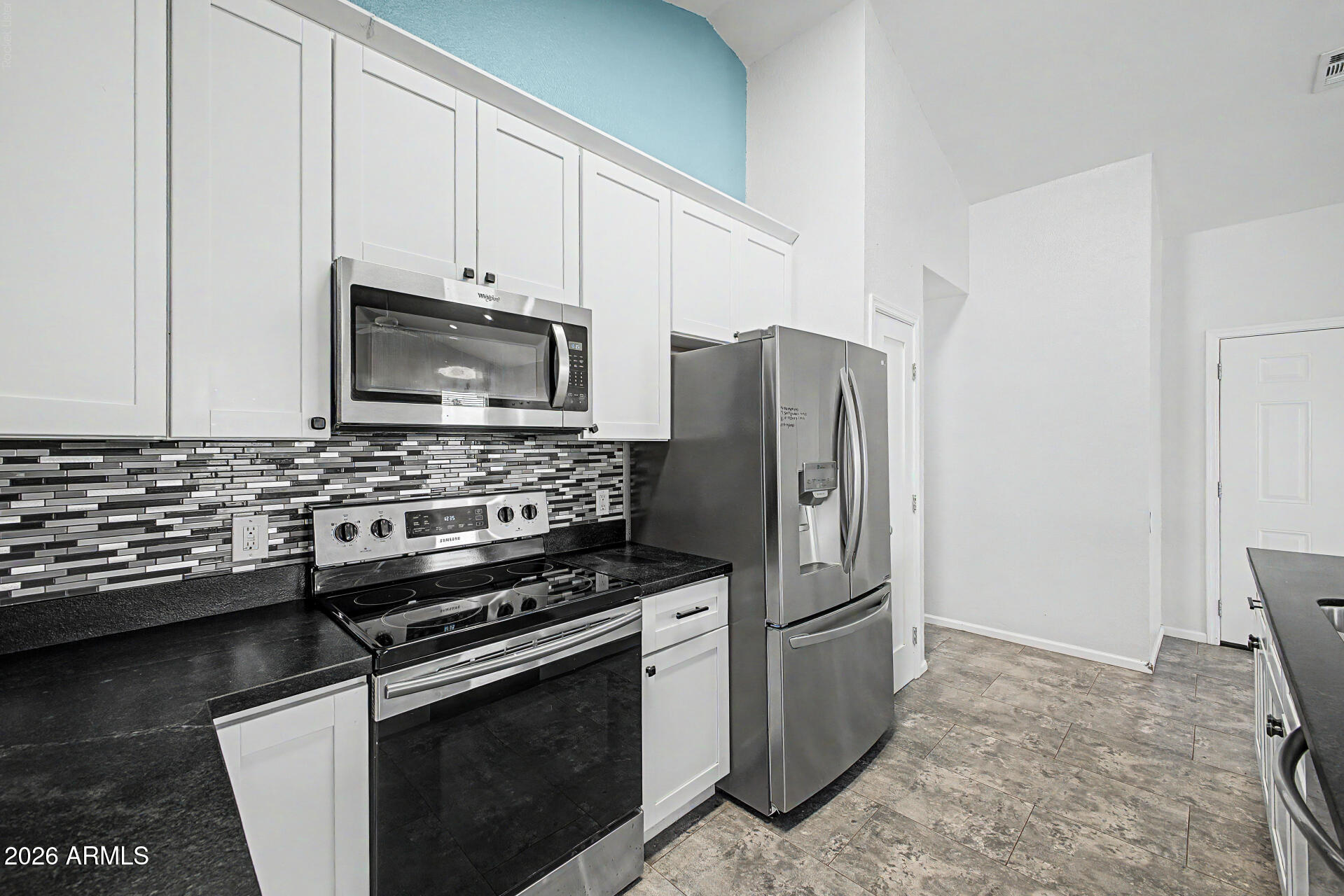 COBBLESTONE VILLAGE UNIT 1 - Residential