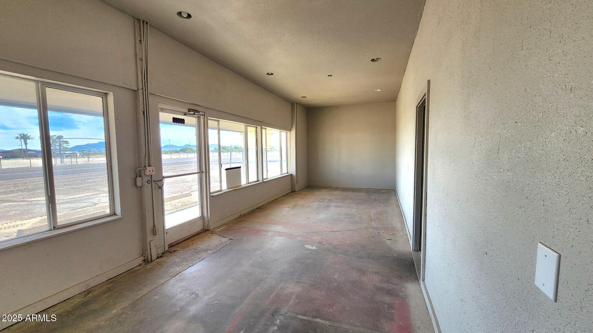 SALOME TOWNSITE - Commercial Sale