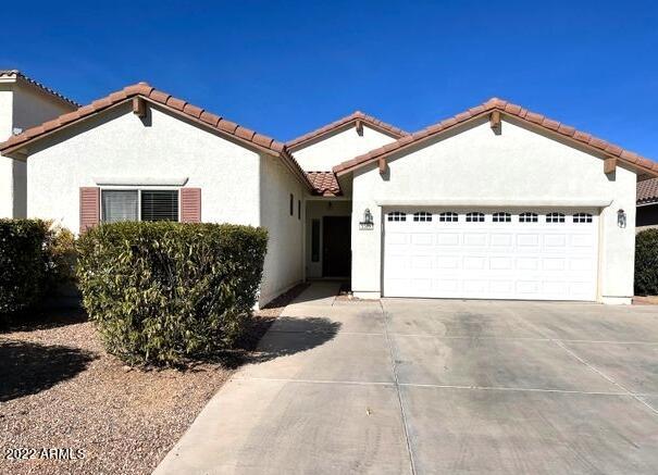 This beautiful 4 bedroom, 2 bath, 2 car garage home is in the very desirable Chaparral Village North subdivision in Sierra Vista, AZ. Minutes away from Fort Huachuca, Shopping, Schools and Canyon Vista Medical Center. This spacious, open floor plan includes S/S appliances, Freshly painted cabinets throughout, lots of natural light, ceramic tile, oversized laundry room with shelves for storage, huge master walk in closet, Large back patio in cute backyard with garden beds ready to plant your favorite veggies and herbs. Neighborhood includes playgorund.