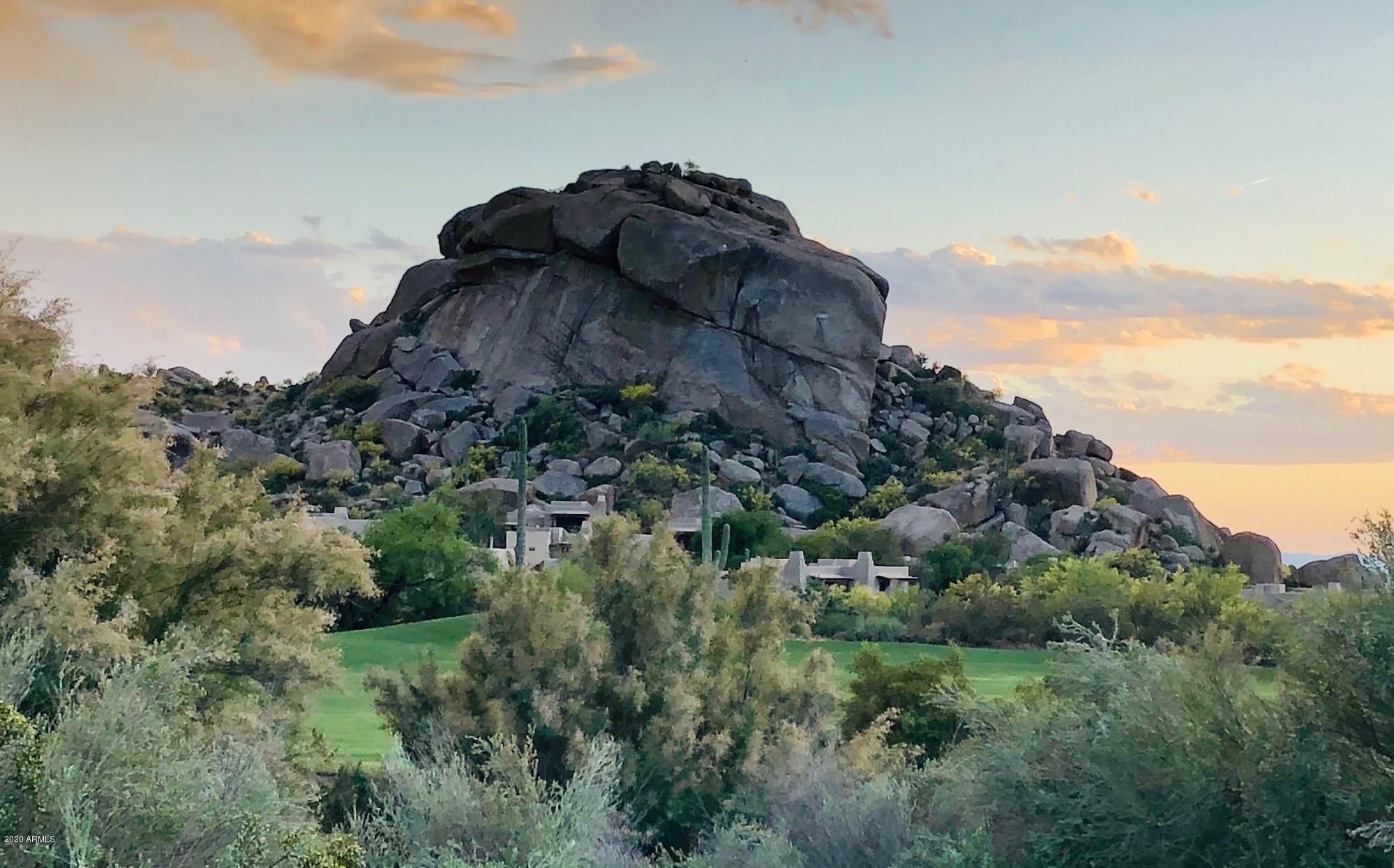 BOULDERS CAREFREE PARCEL E REPLAT LT 1-26 A GI G2 - Residential
