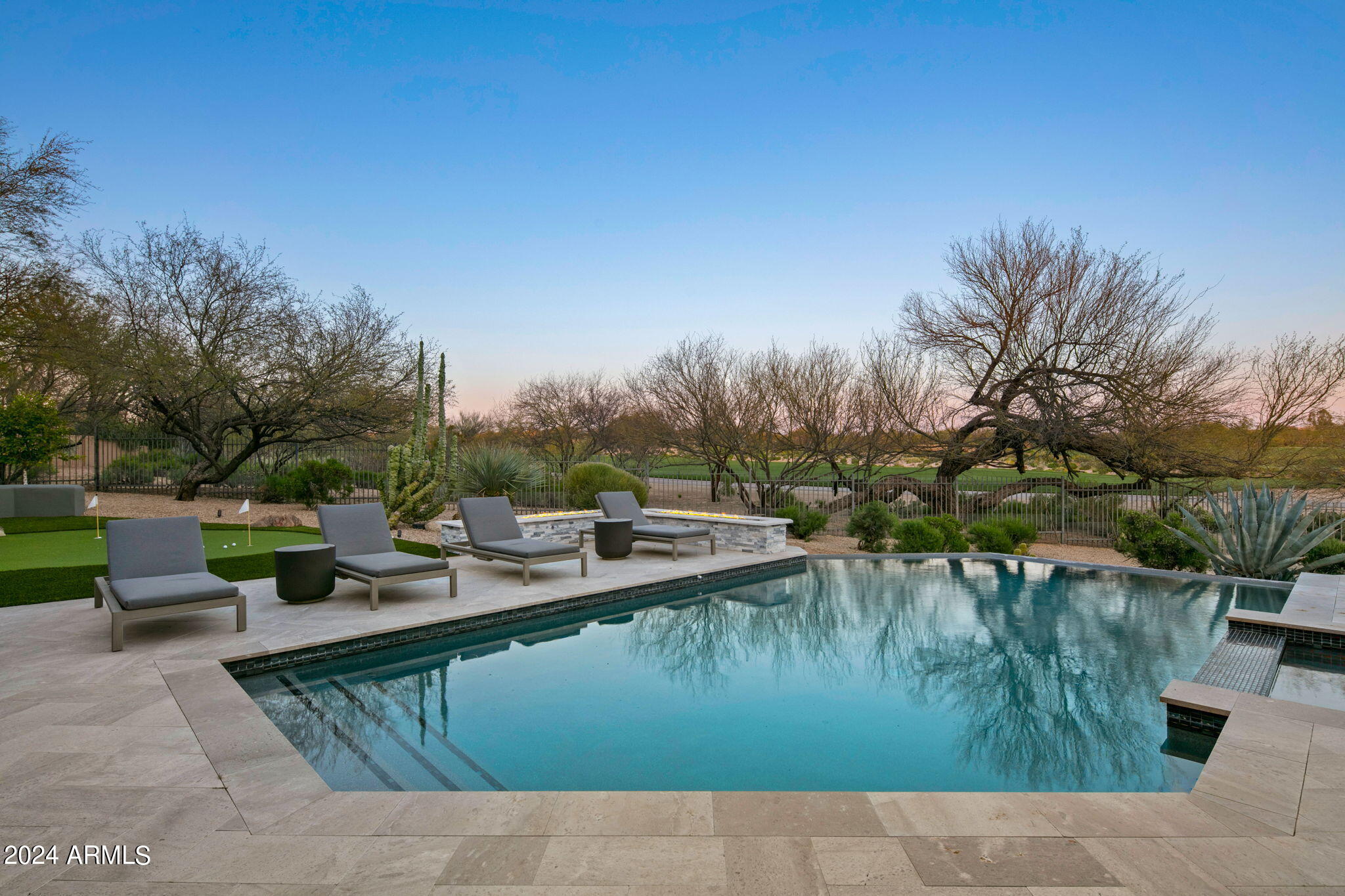 DESERT MOUNTAIN - Residential