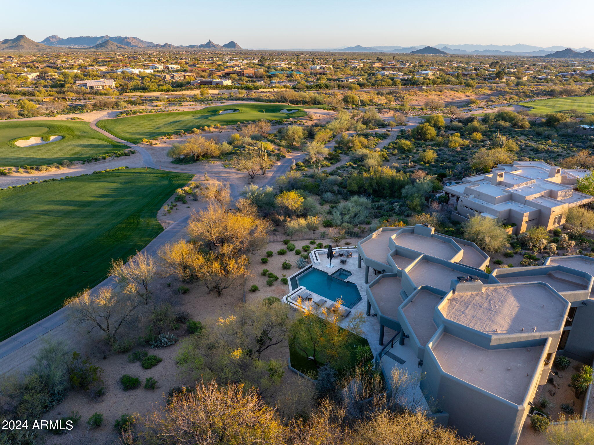 DESERT MOUNTAIN - Residential