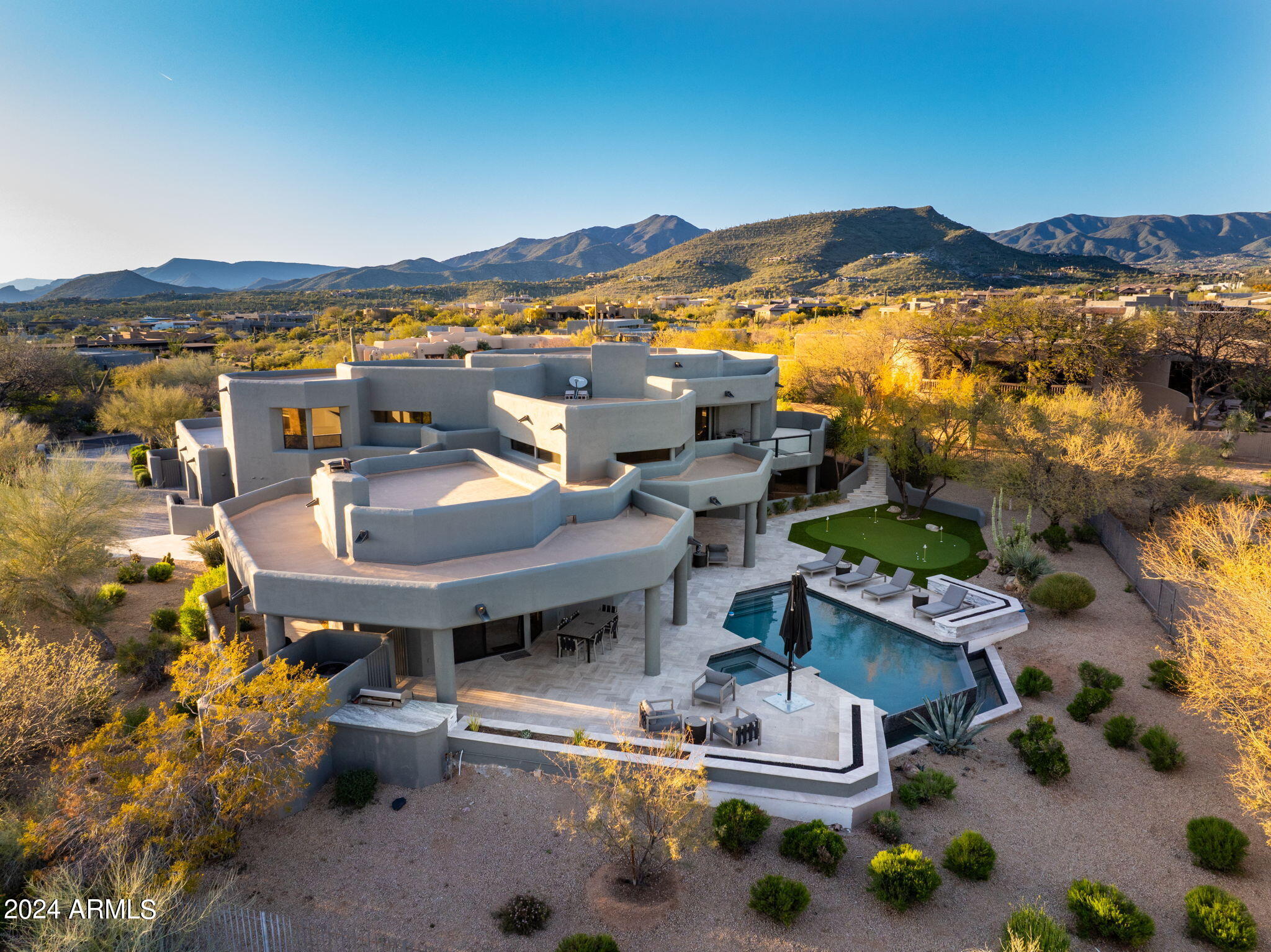 DESERT MOUNTAIN - Residential