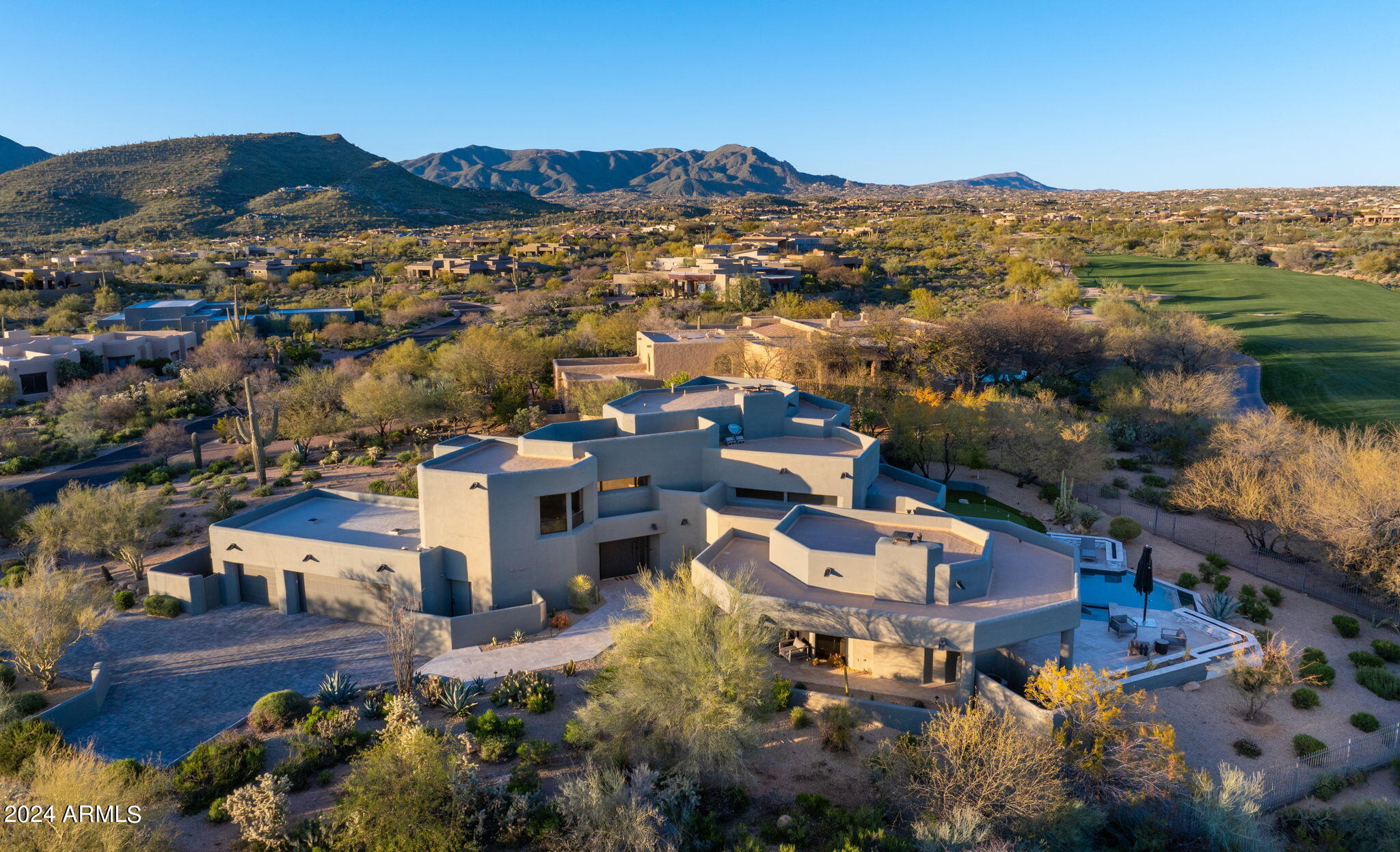 DESERT MOUNTAIN - Residential