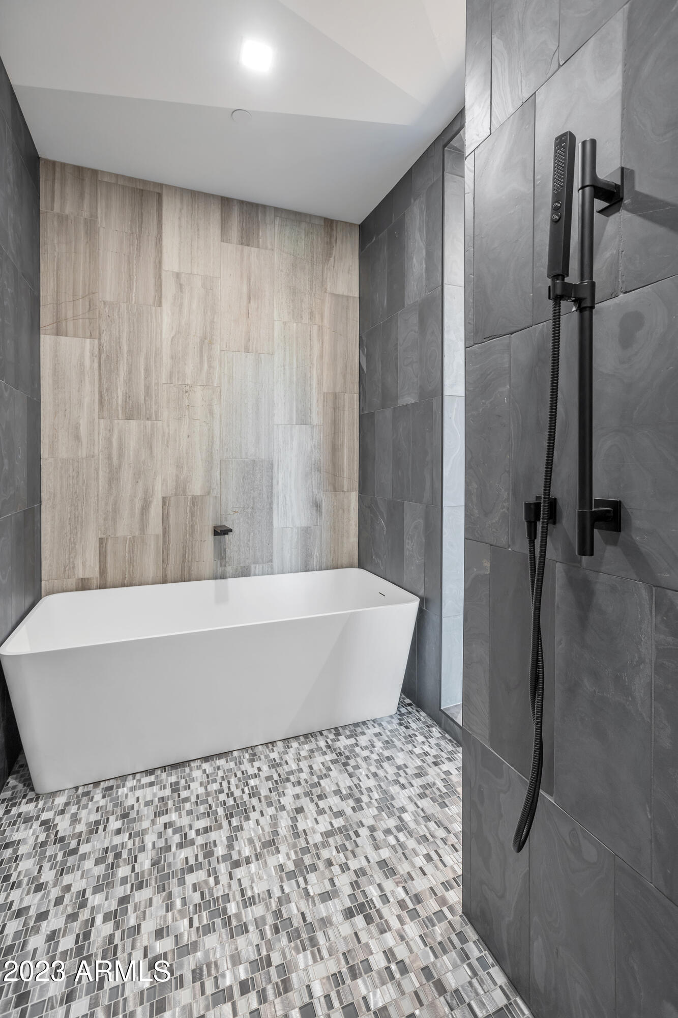 INDIAN HILLS 4 - Residential