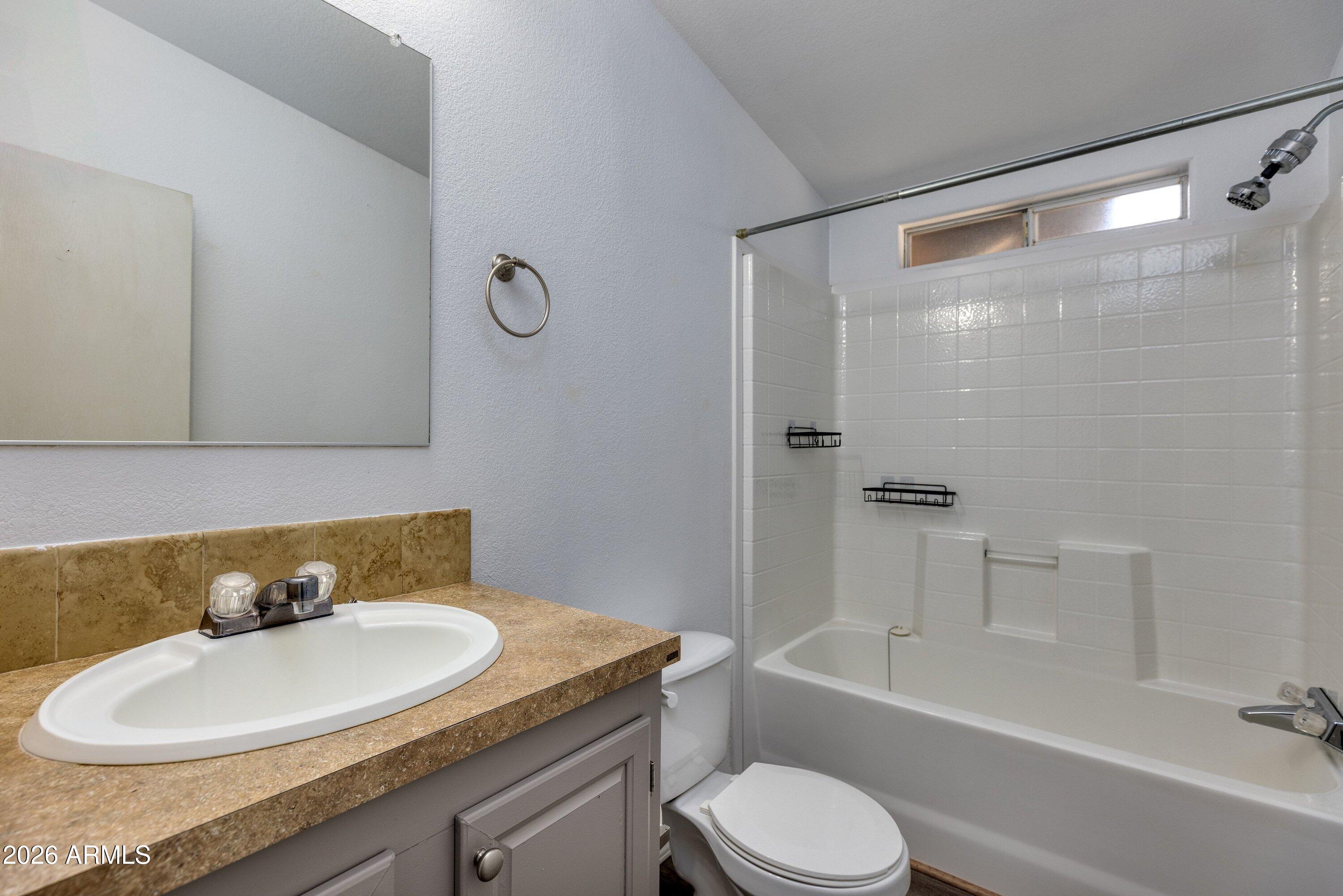 WHITE MOUNTAIN LAKES UN 1 - Residential