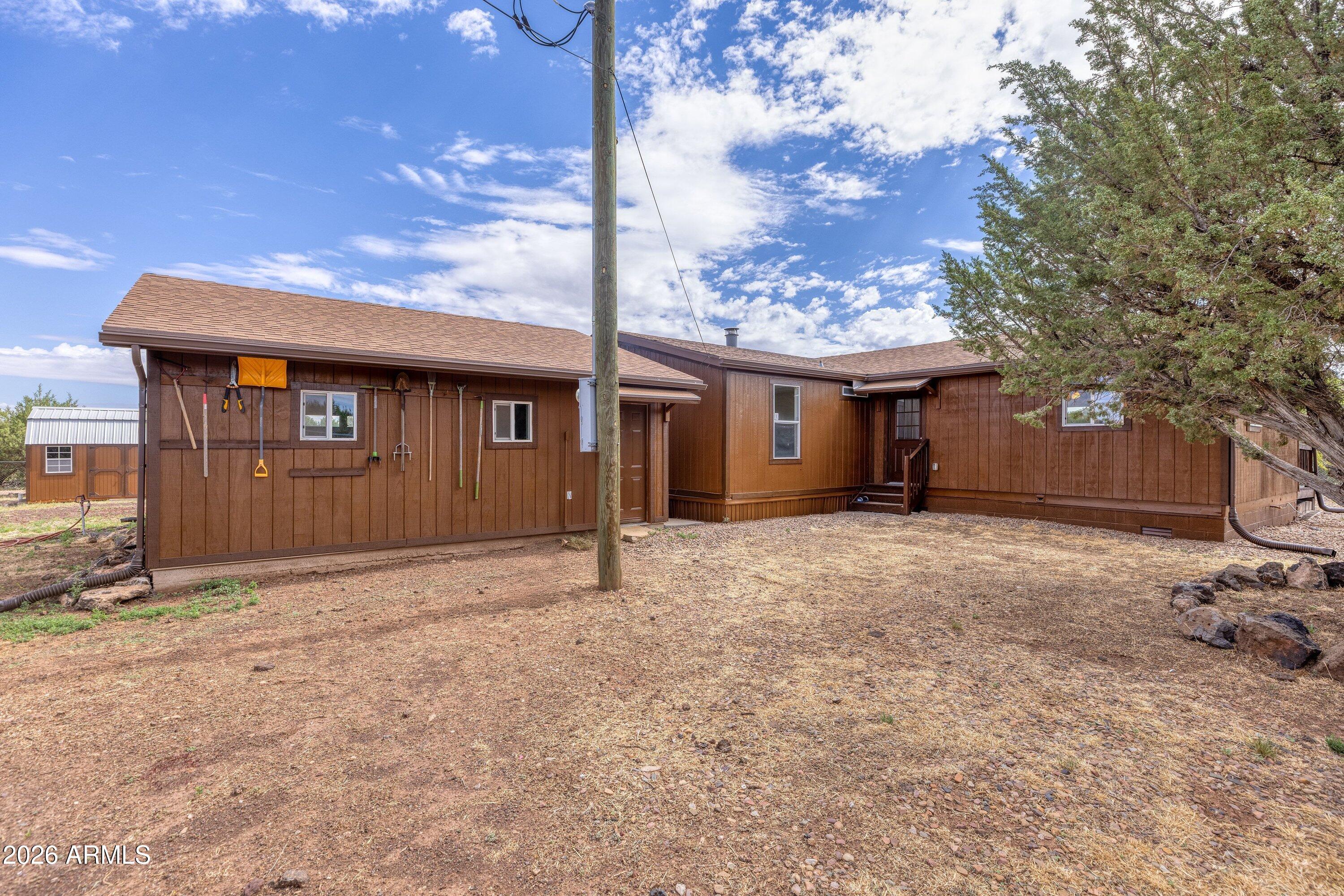WHITE MOUNTAIN LAKES UN 1 - Residential