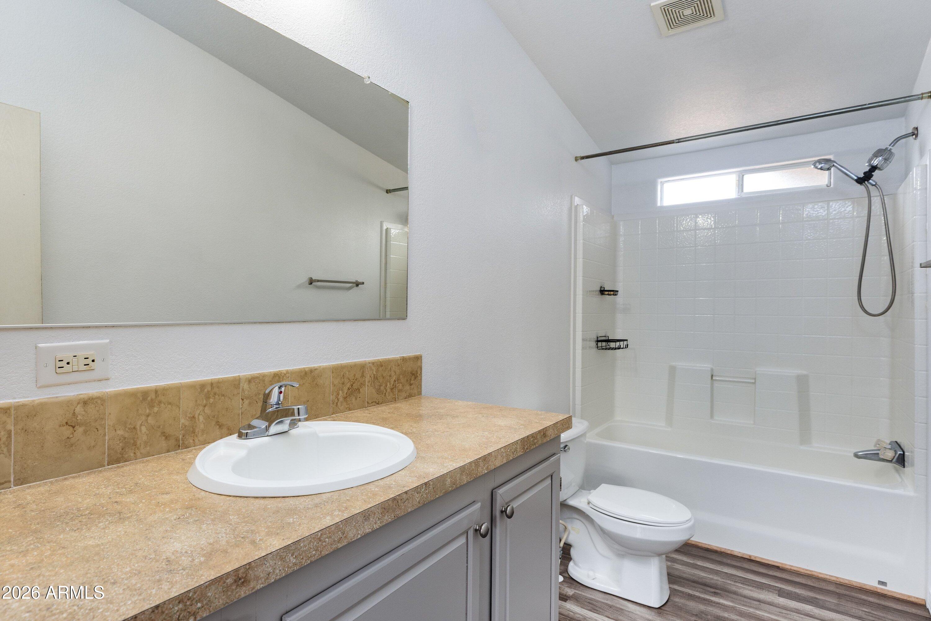 WHITE MOUNTAIN LAKES UN 1 - Residential
