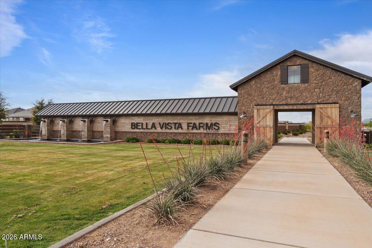 BELLA VISTA FARMS MERIDIAN - Residential