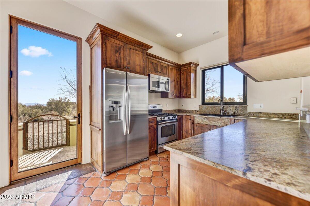 GRANITE MOUNTAIN RANCH - Residential