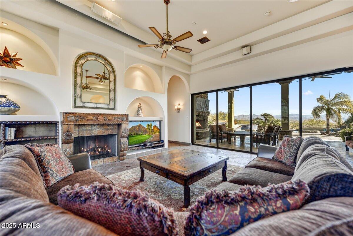 GRANITE MOUNTAIN RANCH - Residential