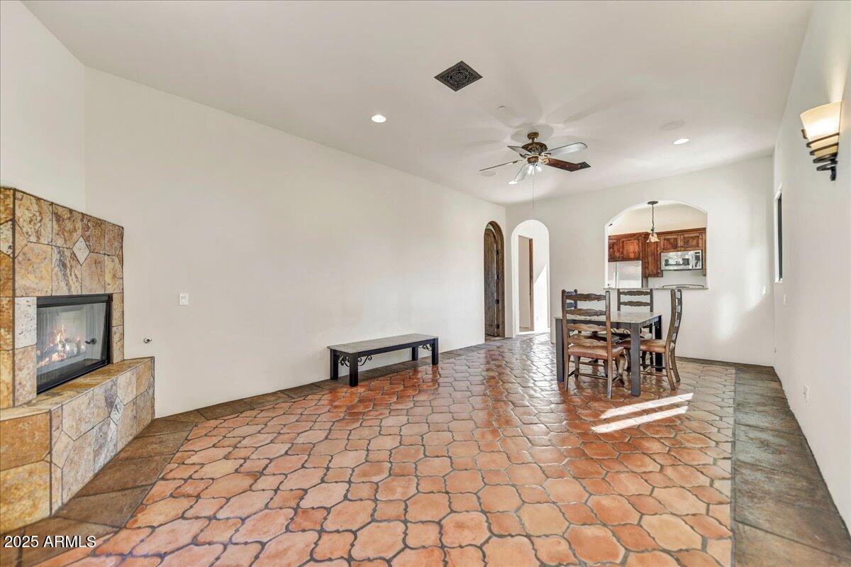 GRANITE MOUNTAIN RANCH - Residential