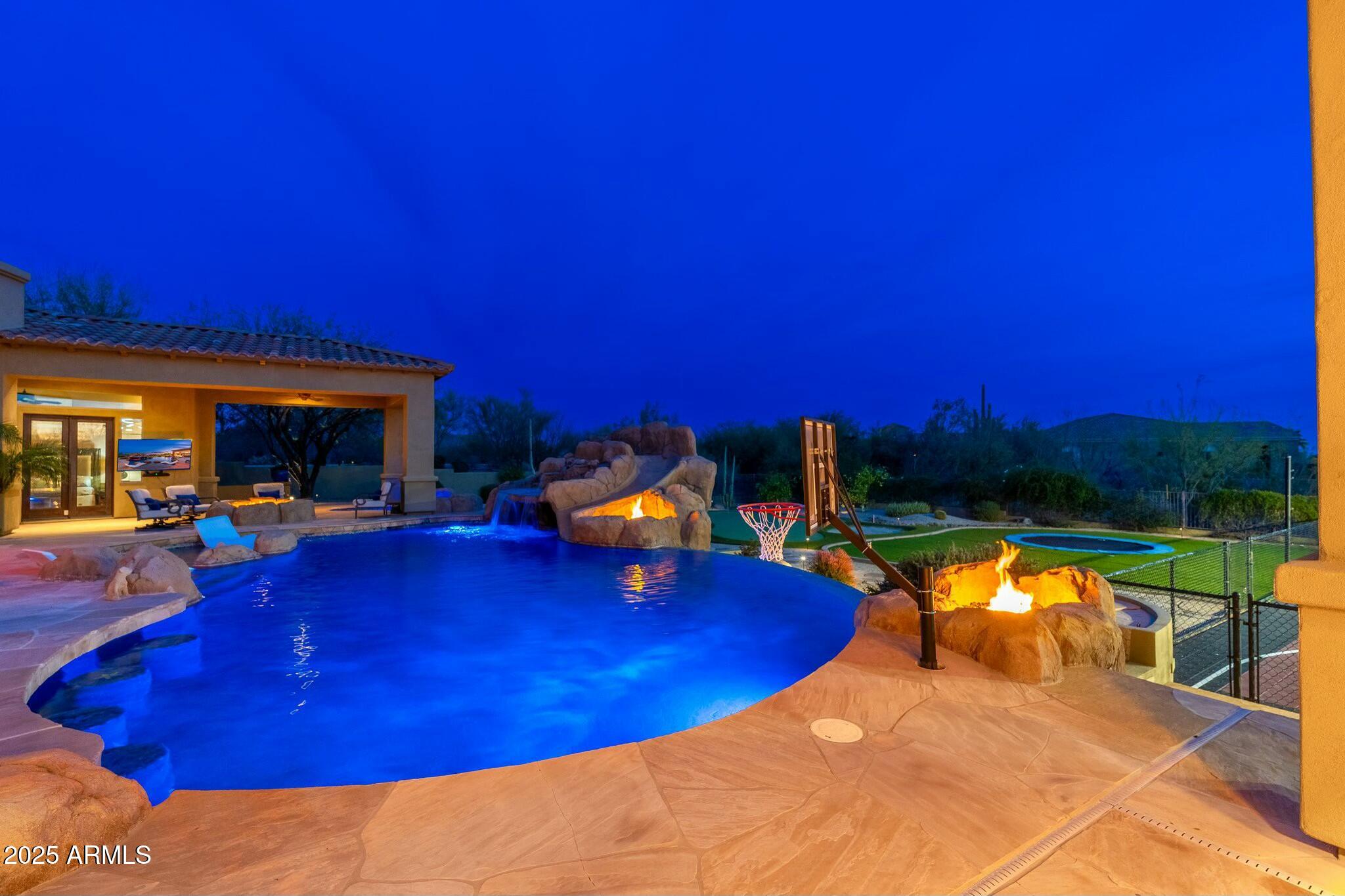 SAGUARO ESTATES - Residential
