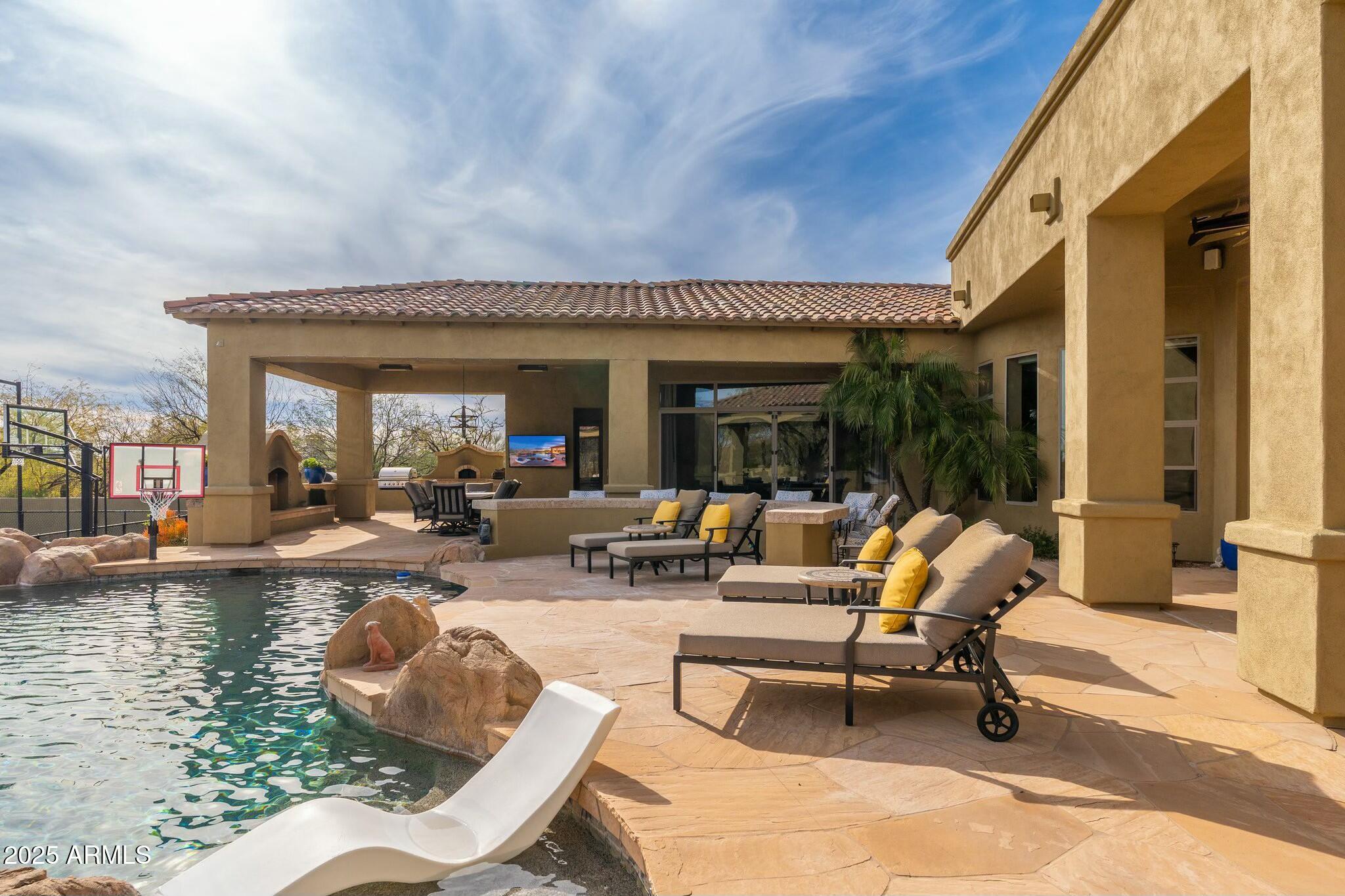 SAGUARO ESTATES - Residential