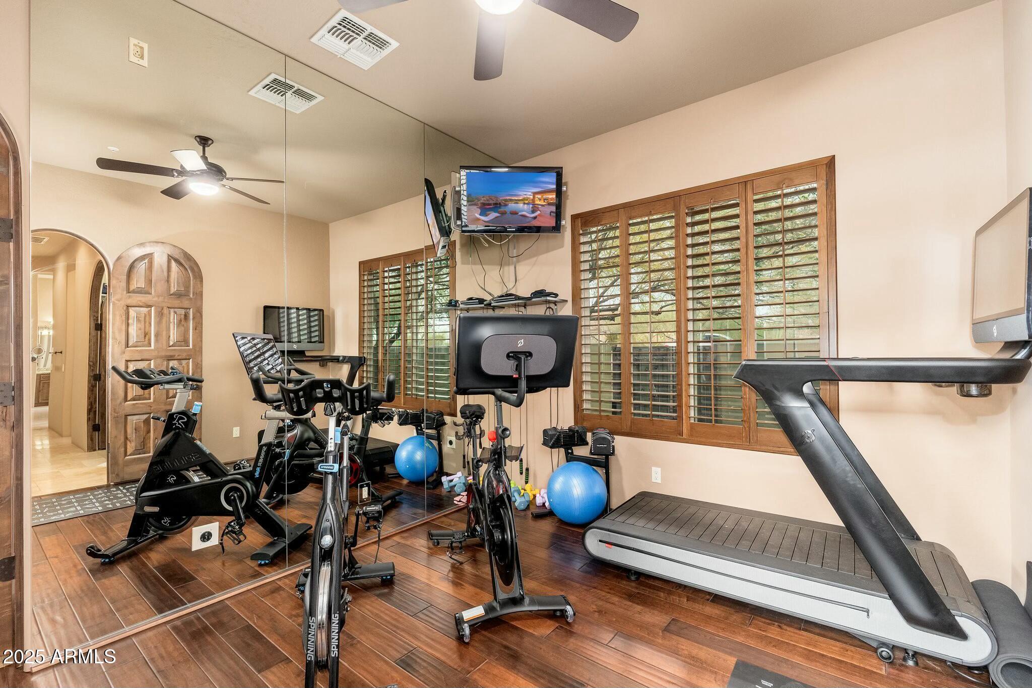 SAGUARO ESTATES - Residential