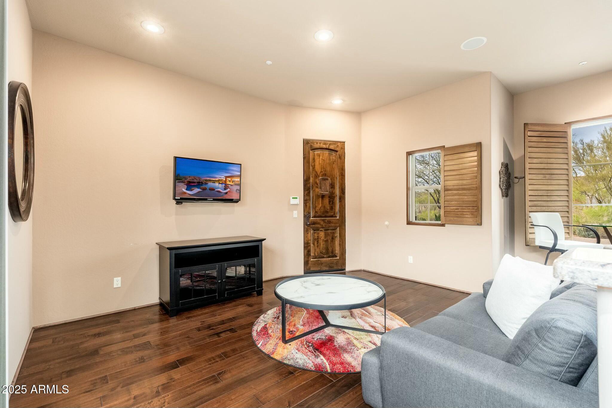 SAGUARO ESTATES - Residential