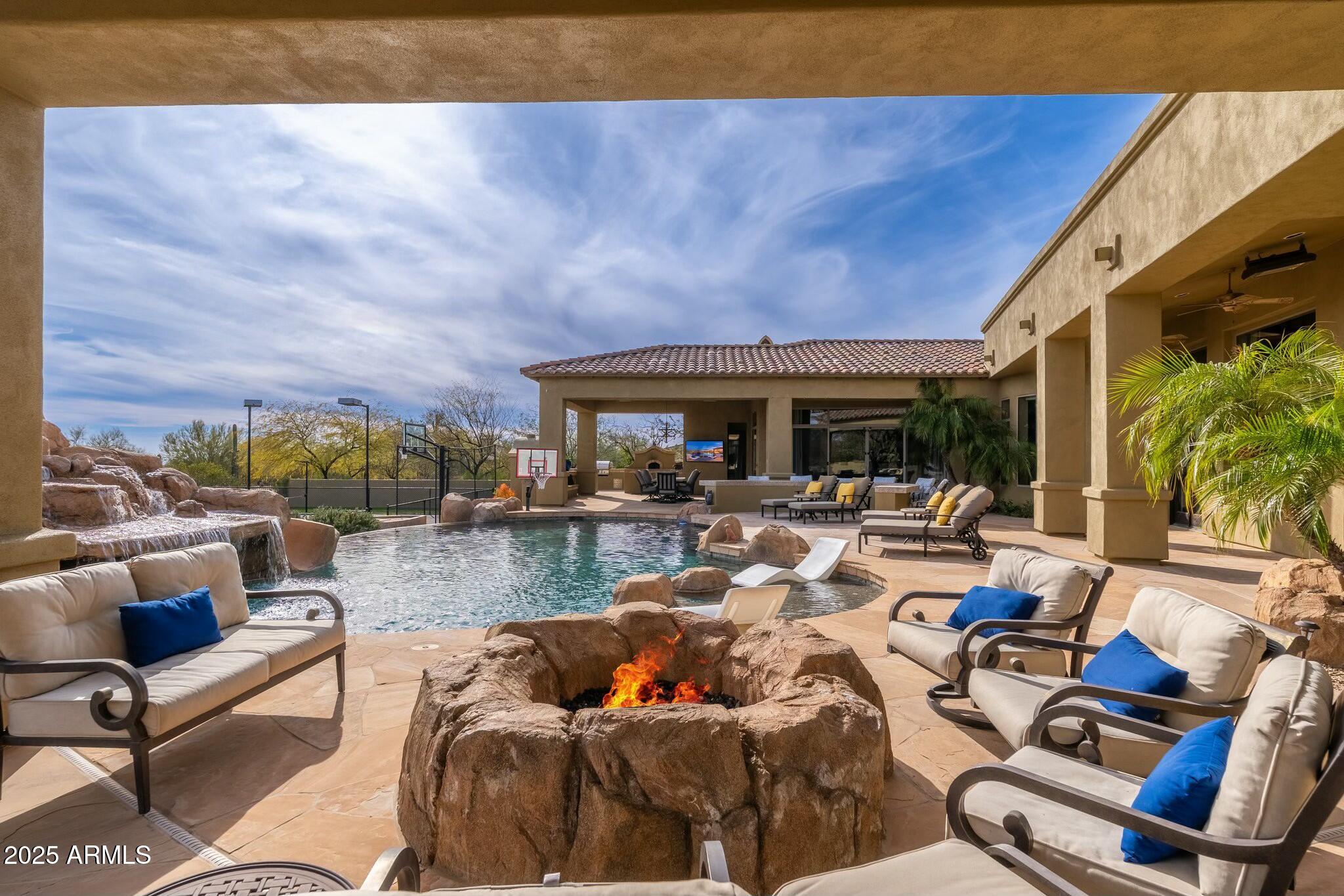 SAGUARO ESTATES - Residential